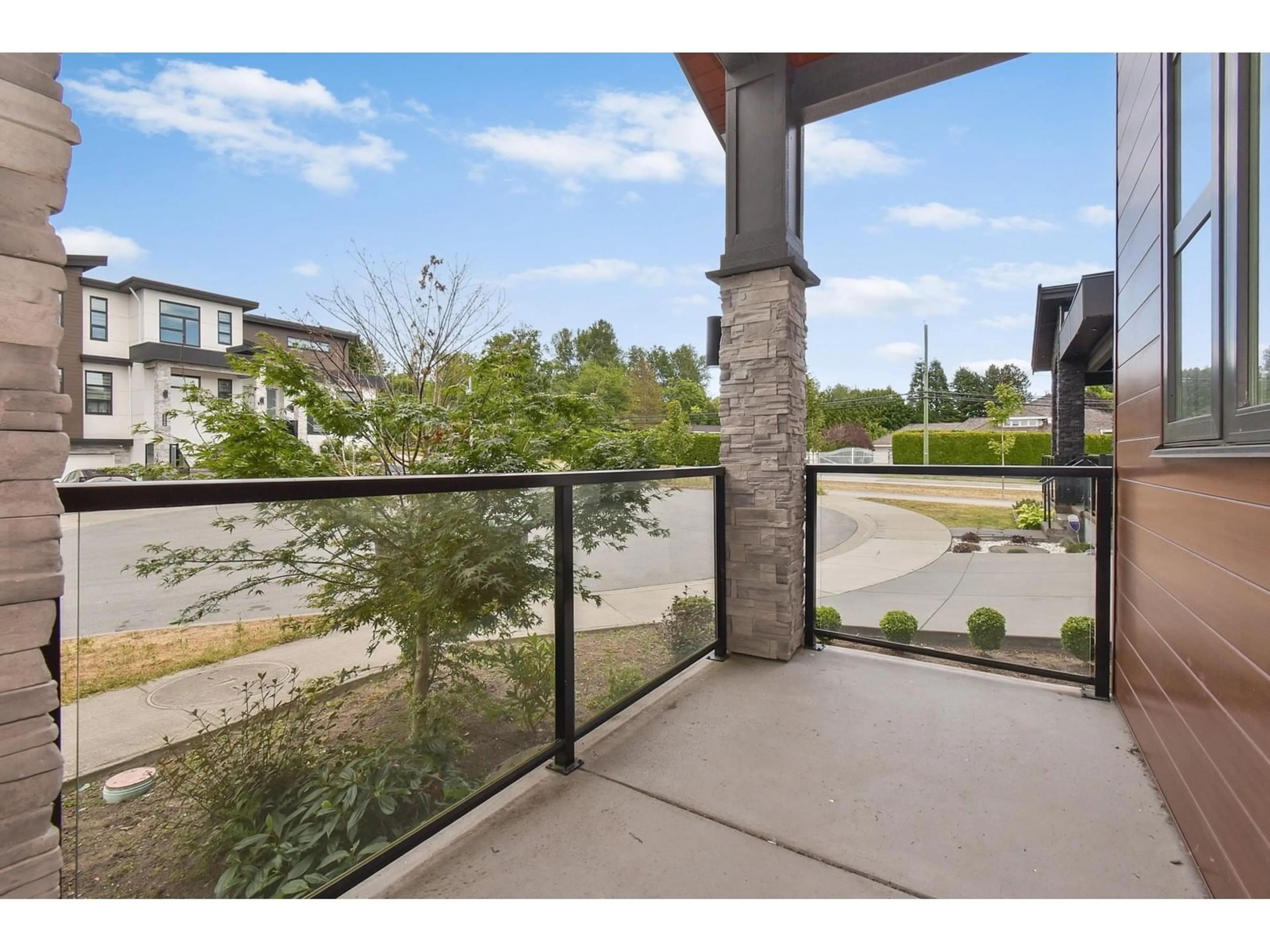Patio, water/lake/river/ocean view for 16782 18B, Surrey British Columbia V3Z0B4