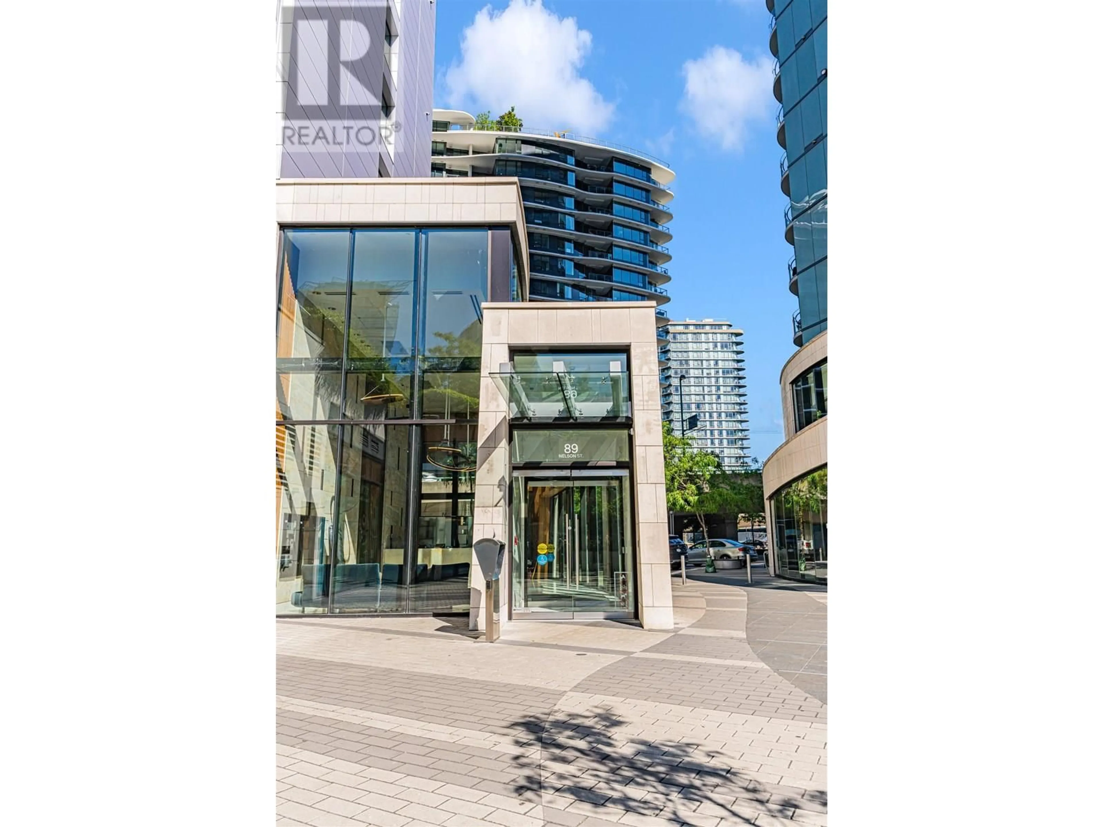 Indoor foyer for 2211 - 89 NELSON STREET, Vancouver British Columbia V6Z0E7