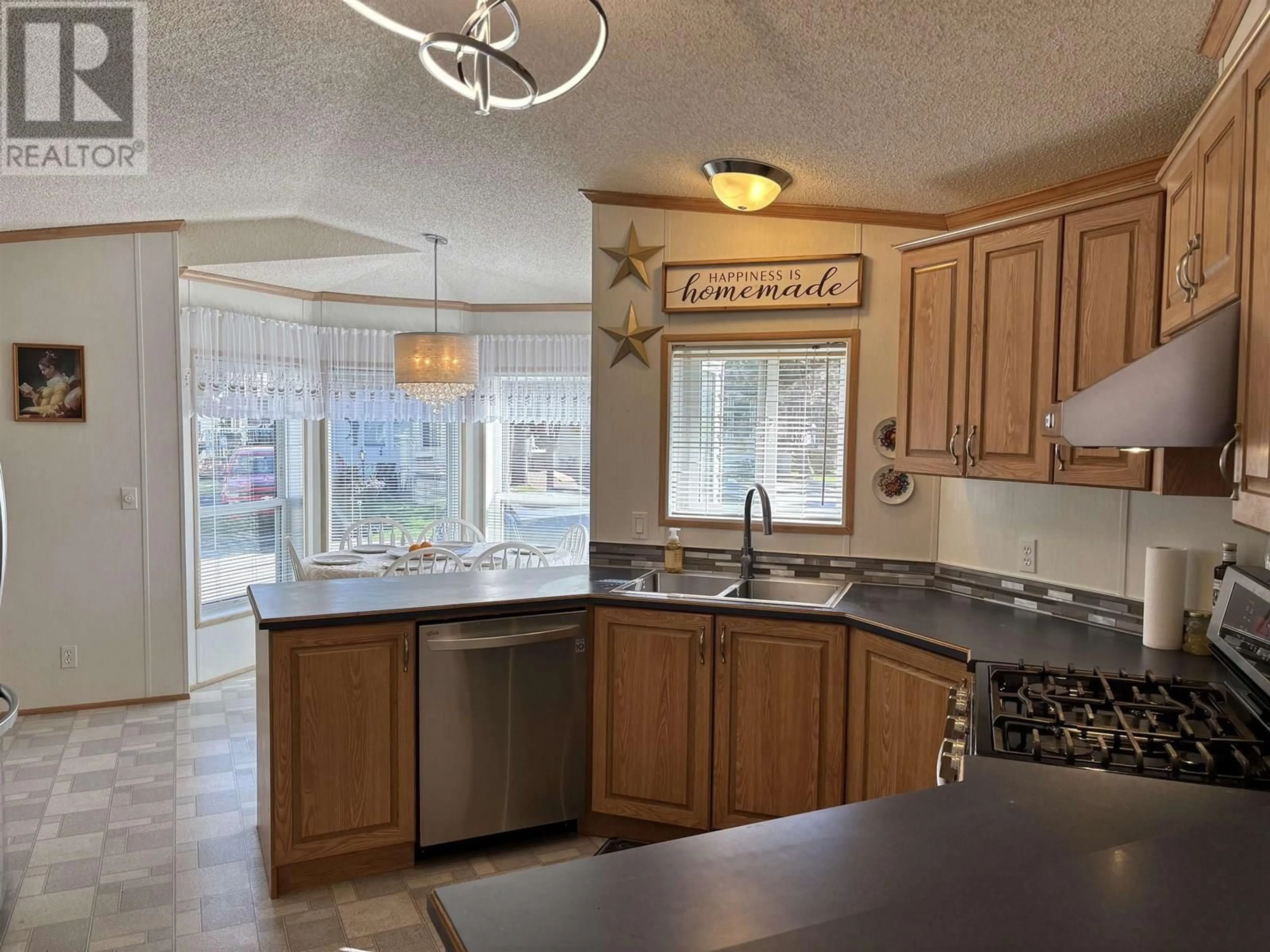 Open concept kitchen, ceramic/tile floor for 59 - 1000 INVERNESS ROAD, Prince George British Columbia V2K4V1