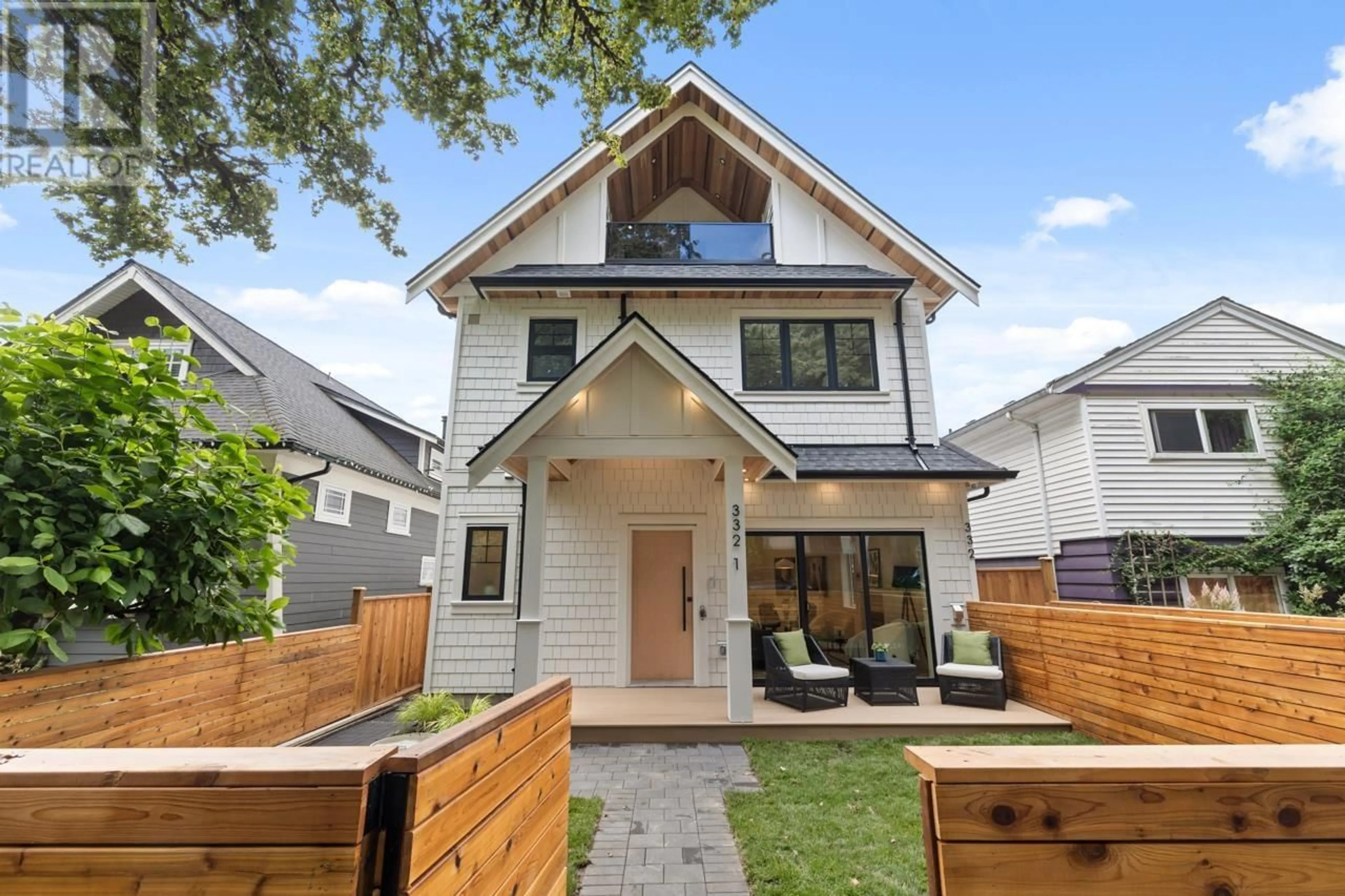Home with brick exterior material, street for 1 - 332 20TH AVENUE, Vancouver British Columbia V5V1M3