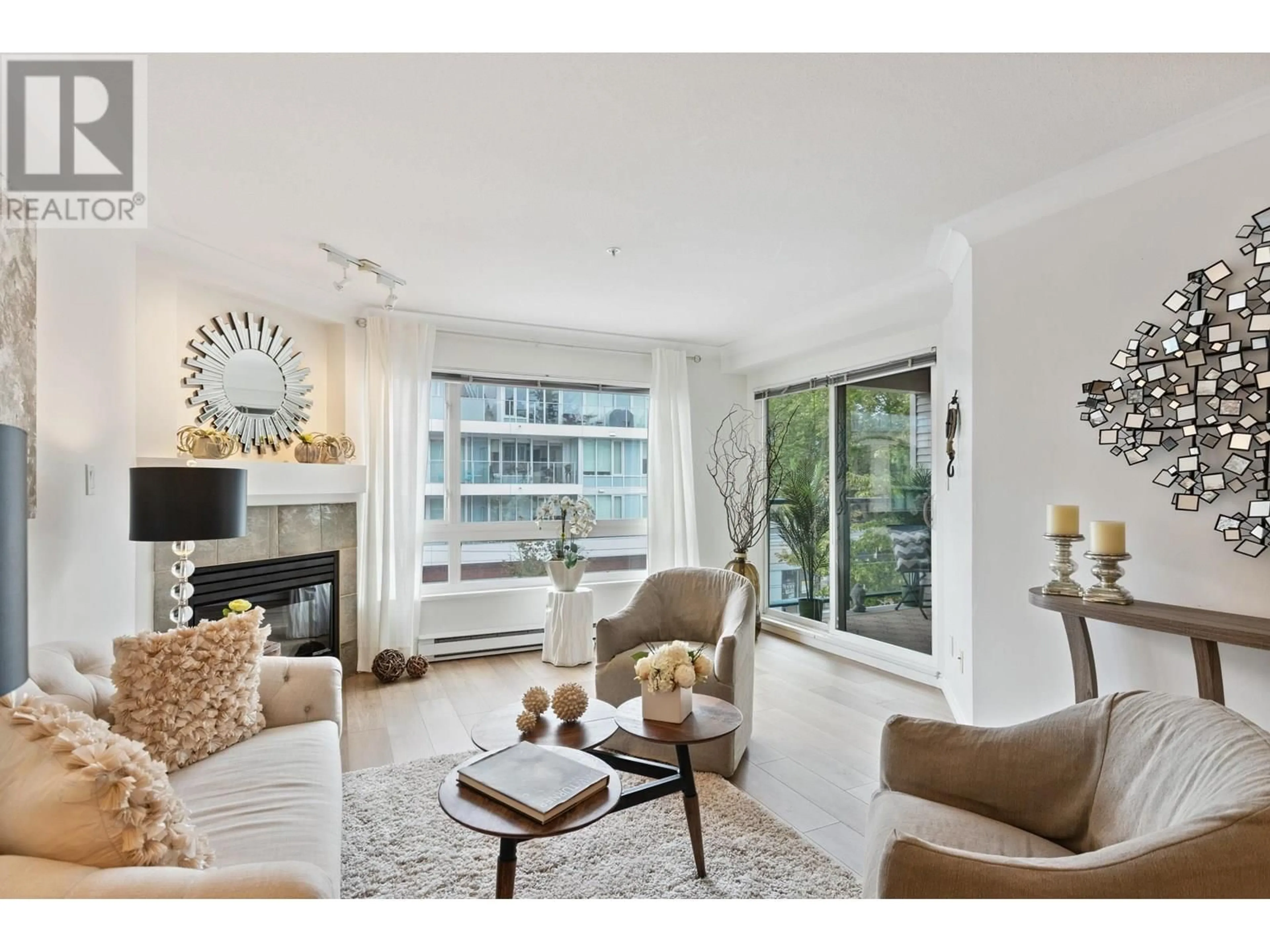 Living room with furniture, unknown for 305 - 3590 26TH AVENUE, Vancouver British Columbia V6S1N9