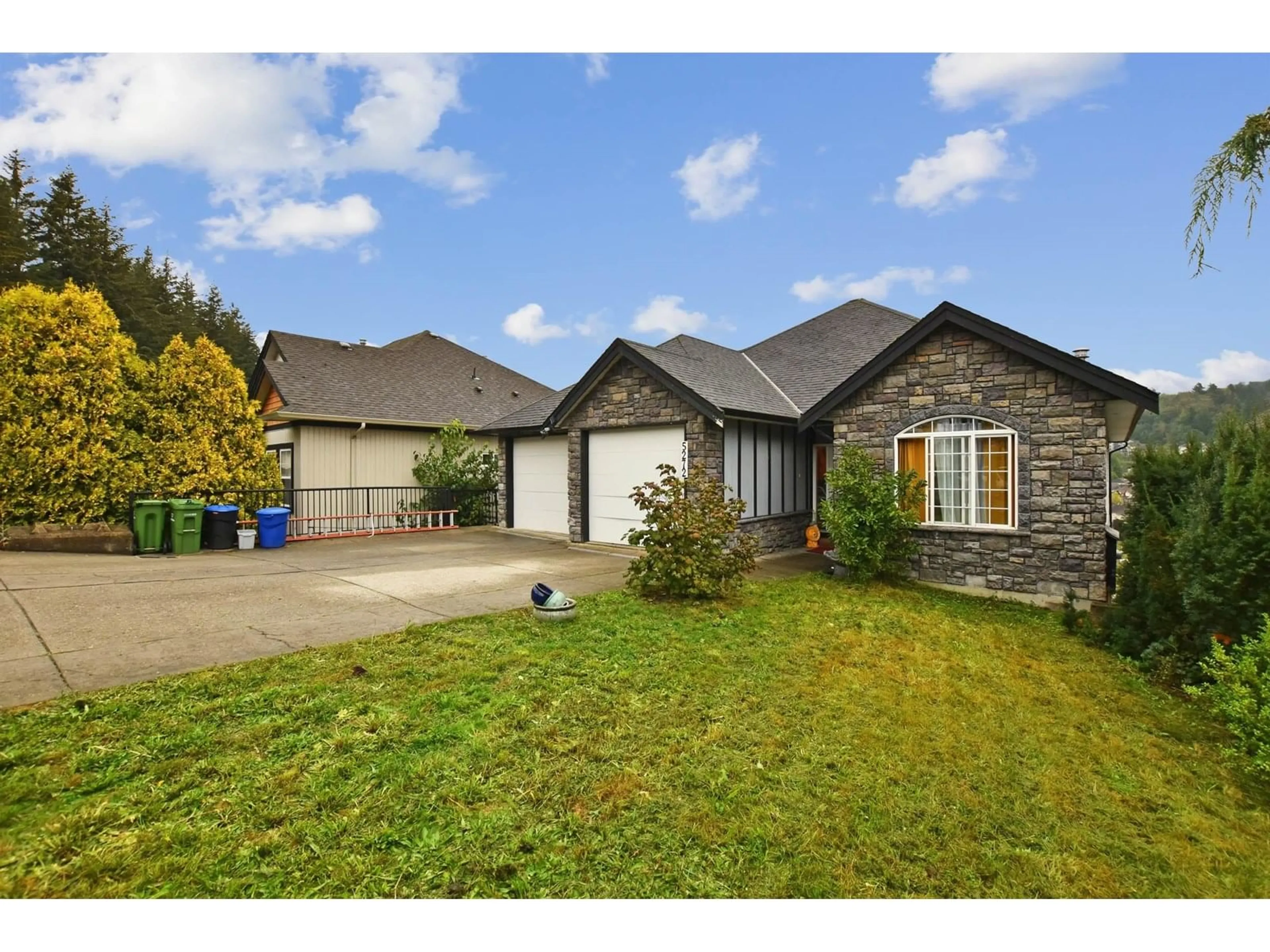 A pic from outside/outdoor area/front of a property/back of a property/a pic from drone, street for 5272 WEEDEN PLACE, Chilliwack British Columbia V2R5T9