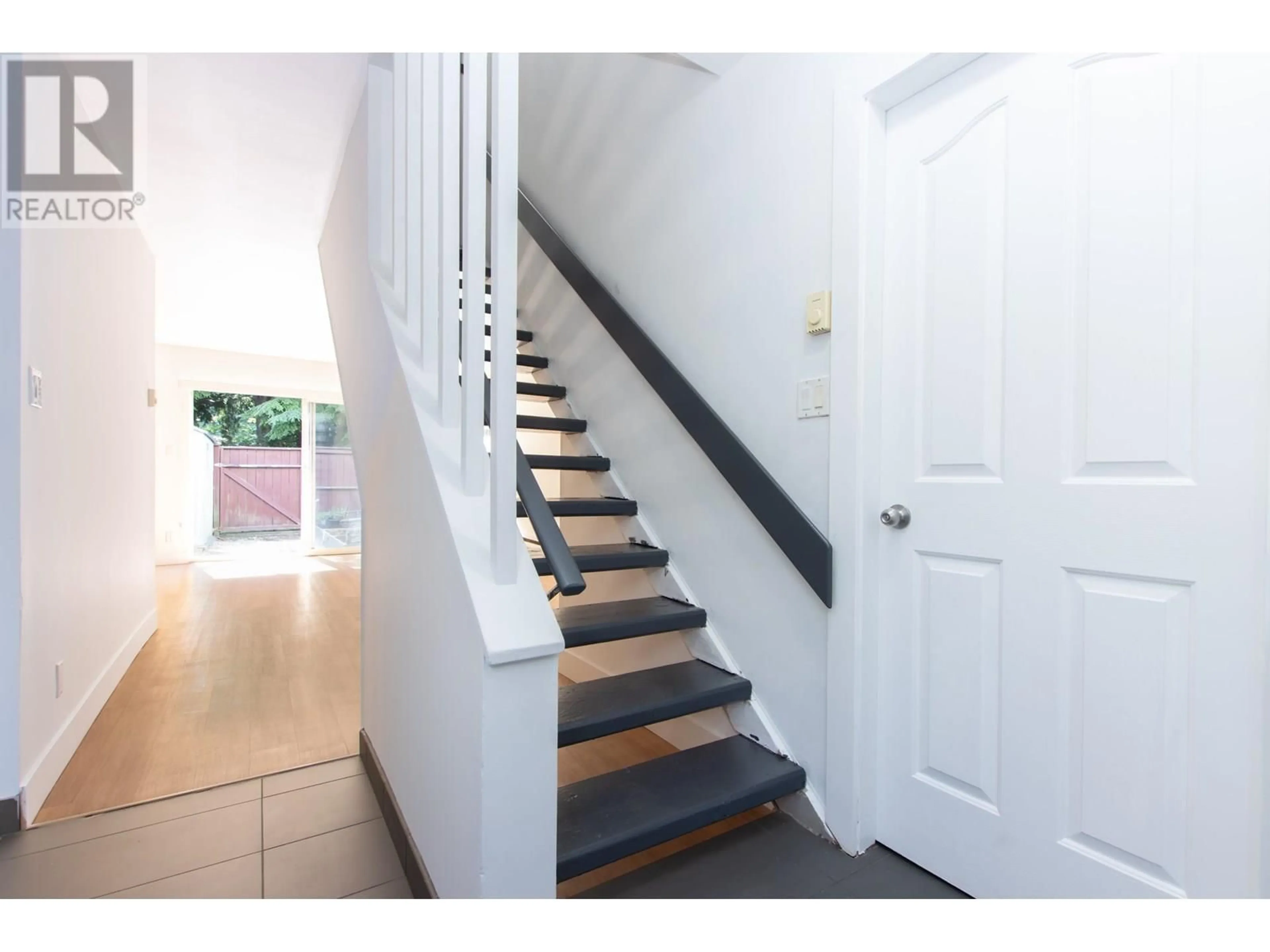 Unknown for 11 - 38455 WILSON CRESCENT, Squamish British Columbia V8B0G5