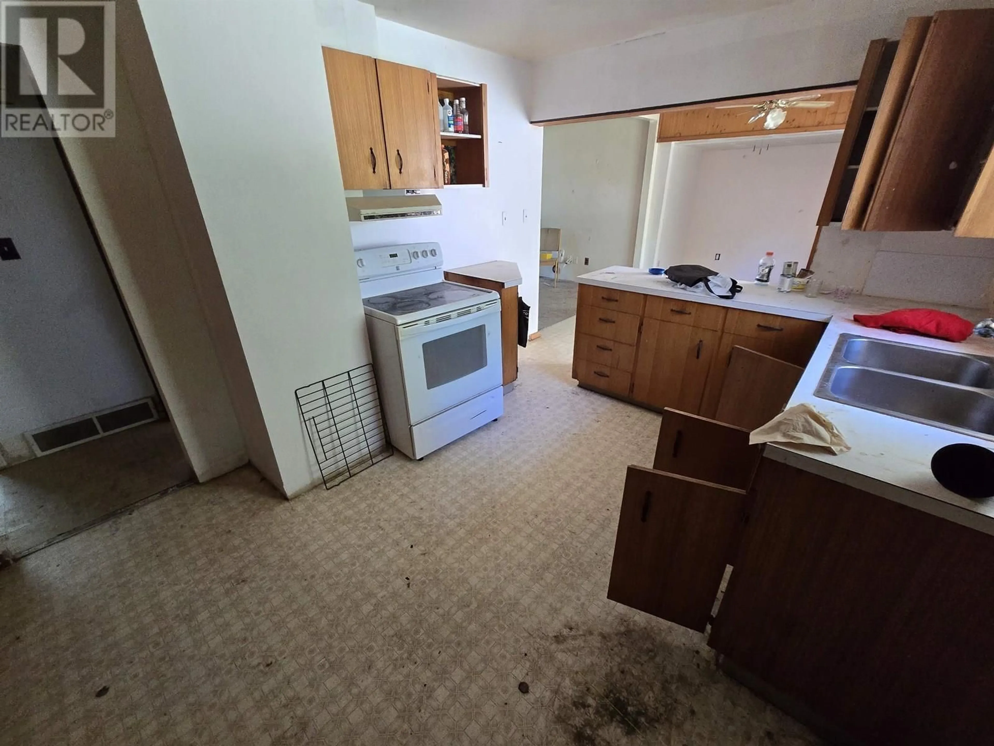 Unknown for 902 MAPLE DRIVE, Quesnel British Columbia V2J5M1