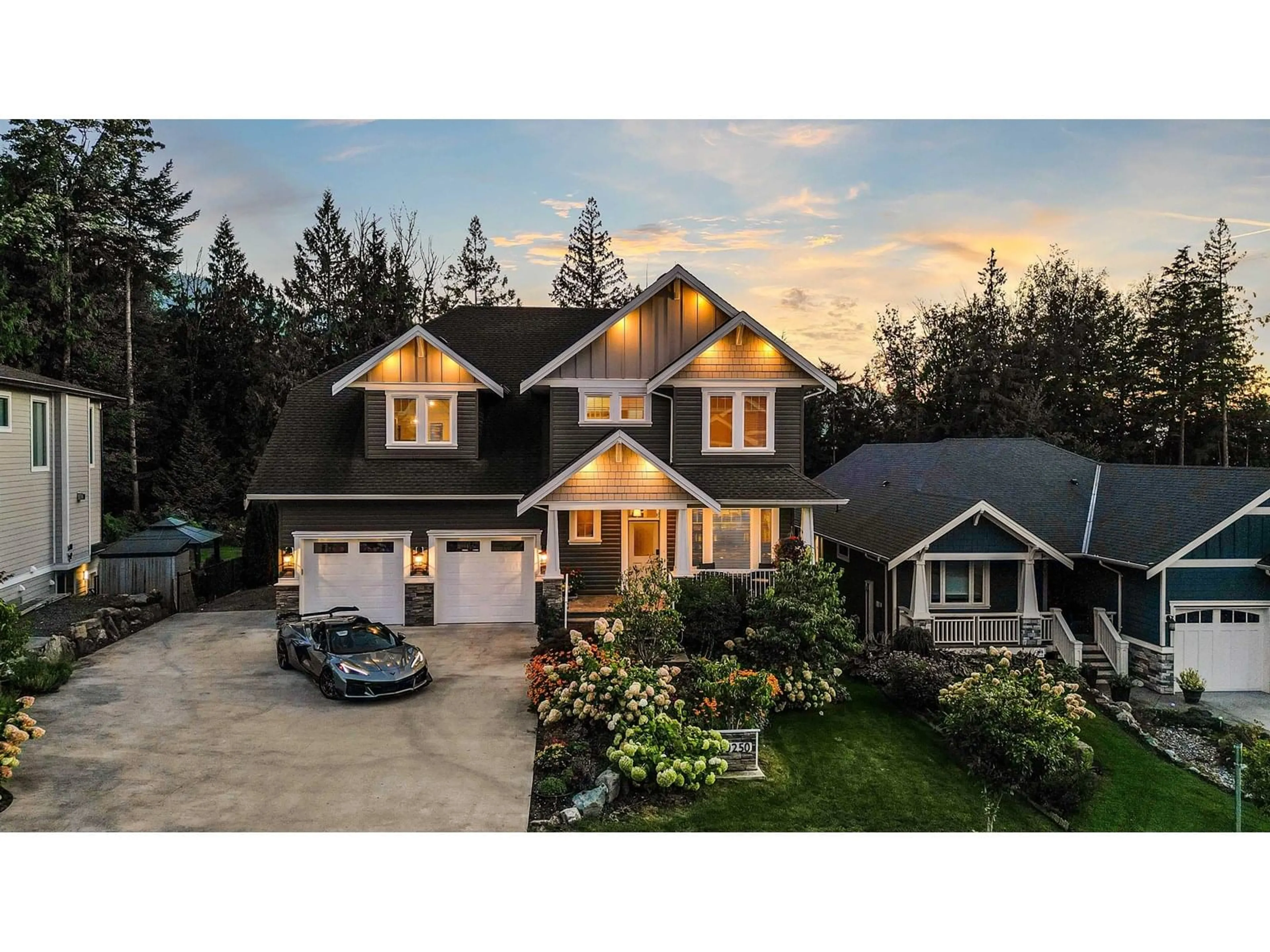 Home with vinyl exterior material, street for 50250 SIENNA AVENUE, Chilliwack British Columbia V4Z0C4