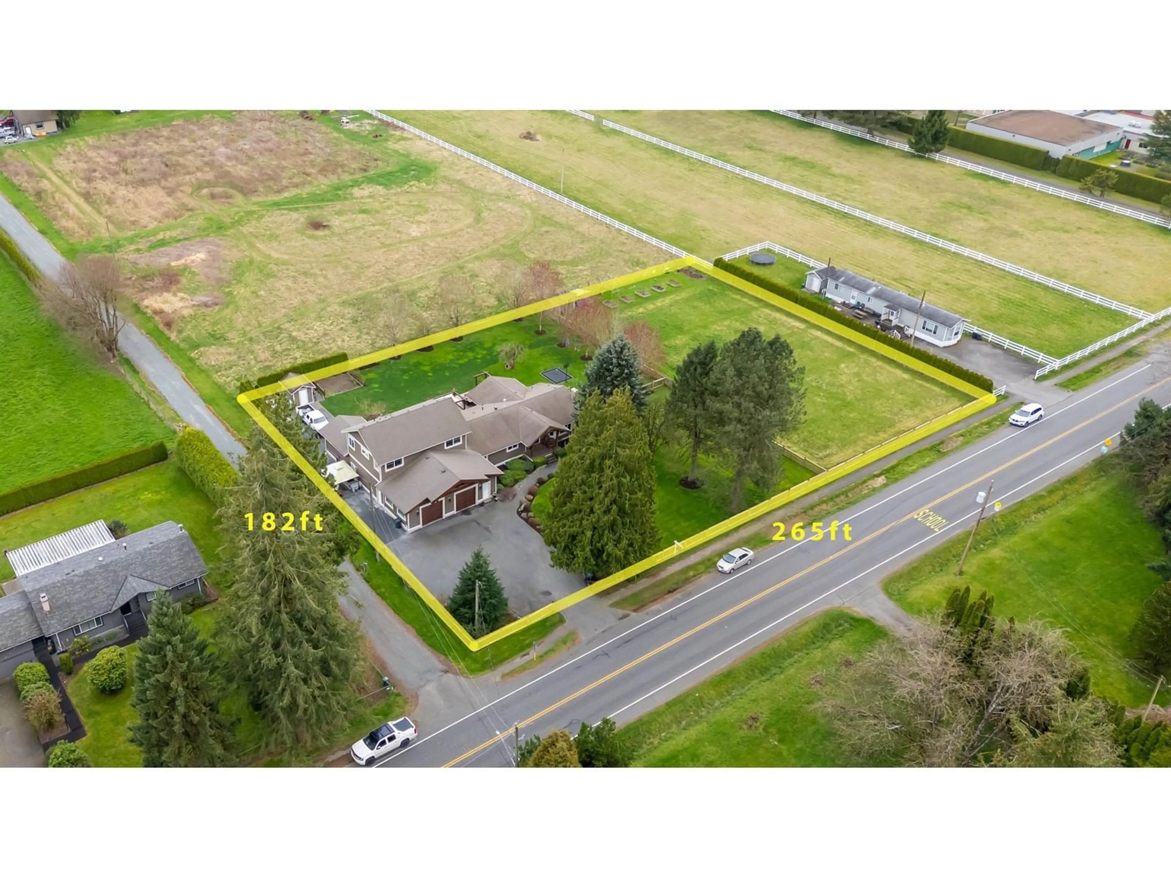 A pic from outside/outdoor area/front of a property/back of a property/a pic from drone, building for 23540 47, Langley British Columbia V2Z2S3