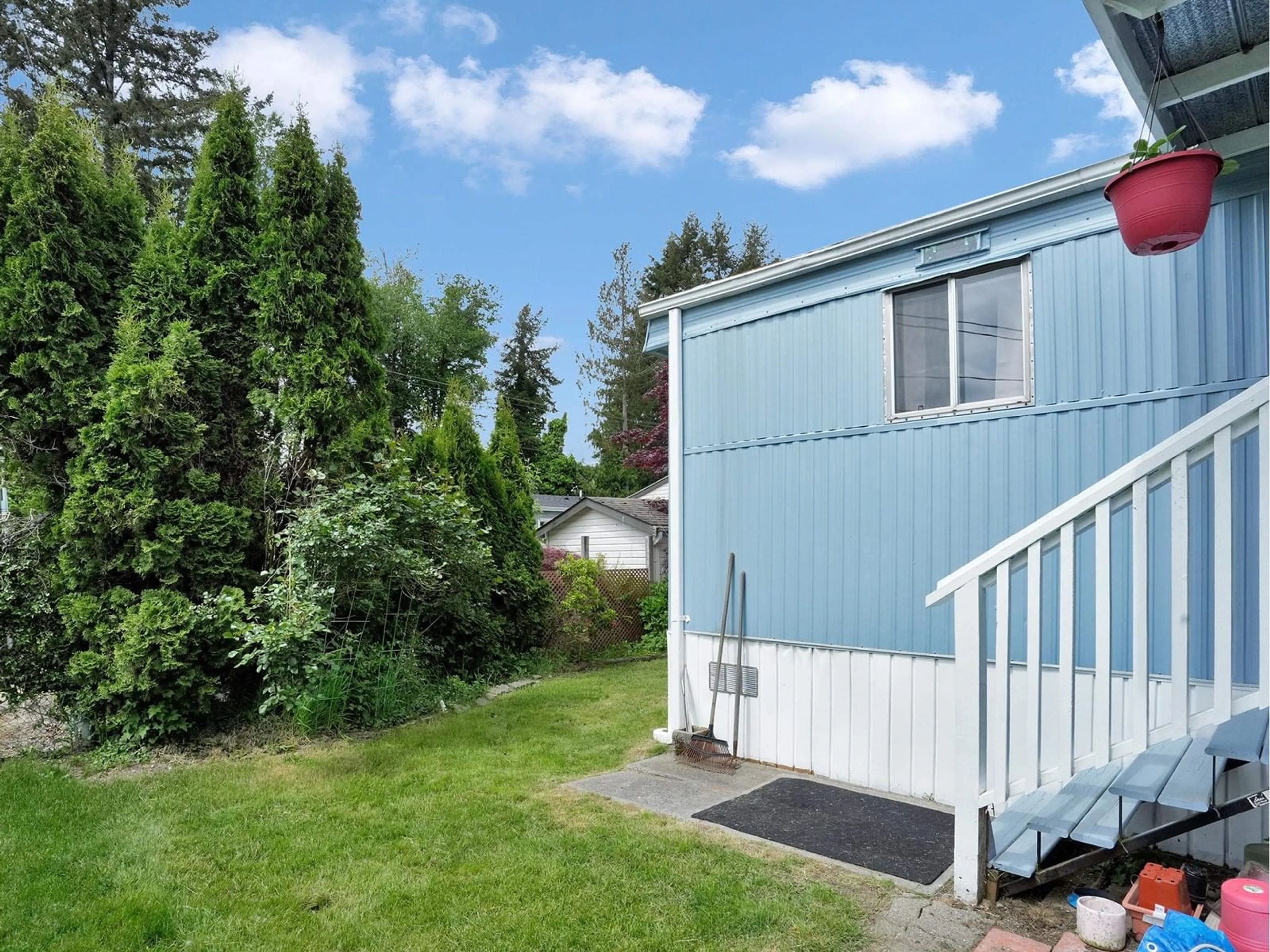 Shed for 28 - 24330 FRASER, Langley British Columbia V2Z1N2