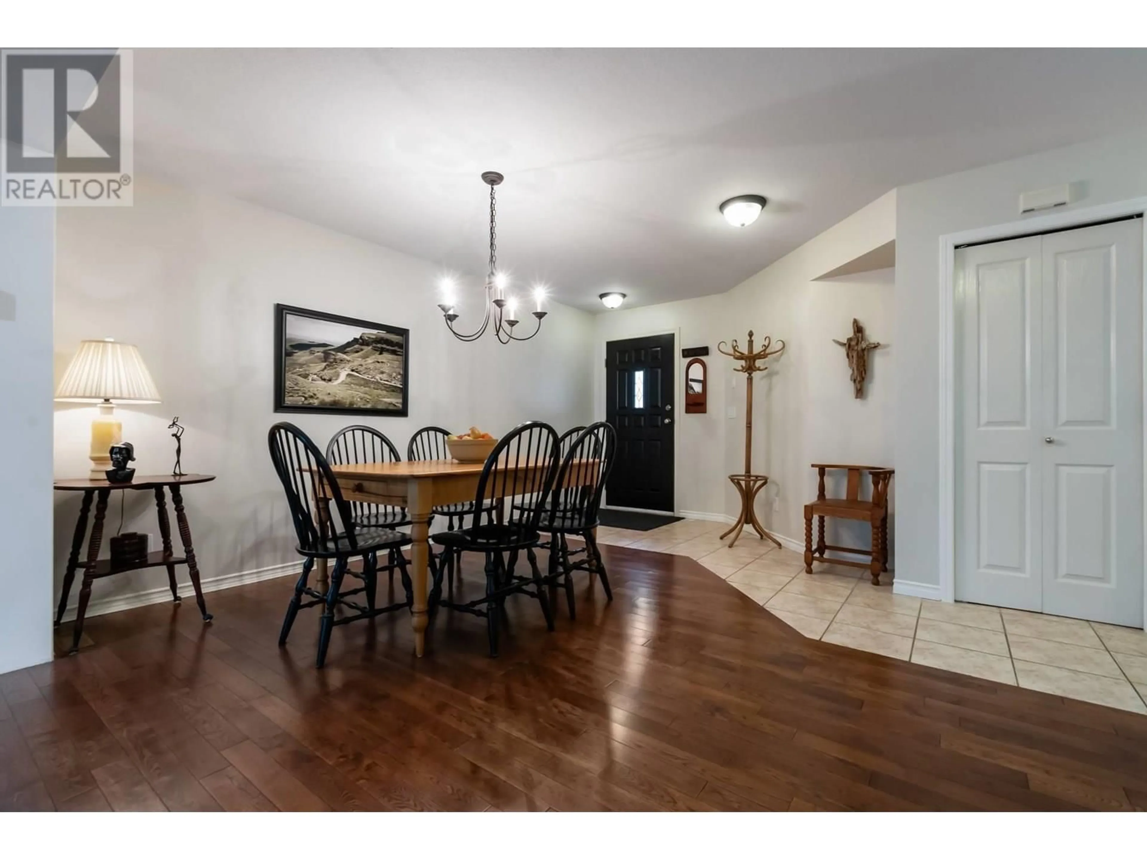 Dining room, wood/laminate floor for 11 - 3300 PLATEAU BOULEVARD, Coquitlam British Columbia V3E3L6