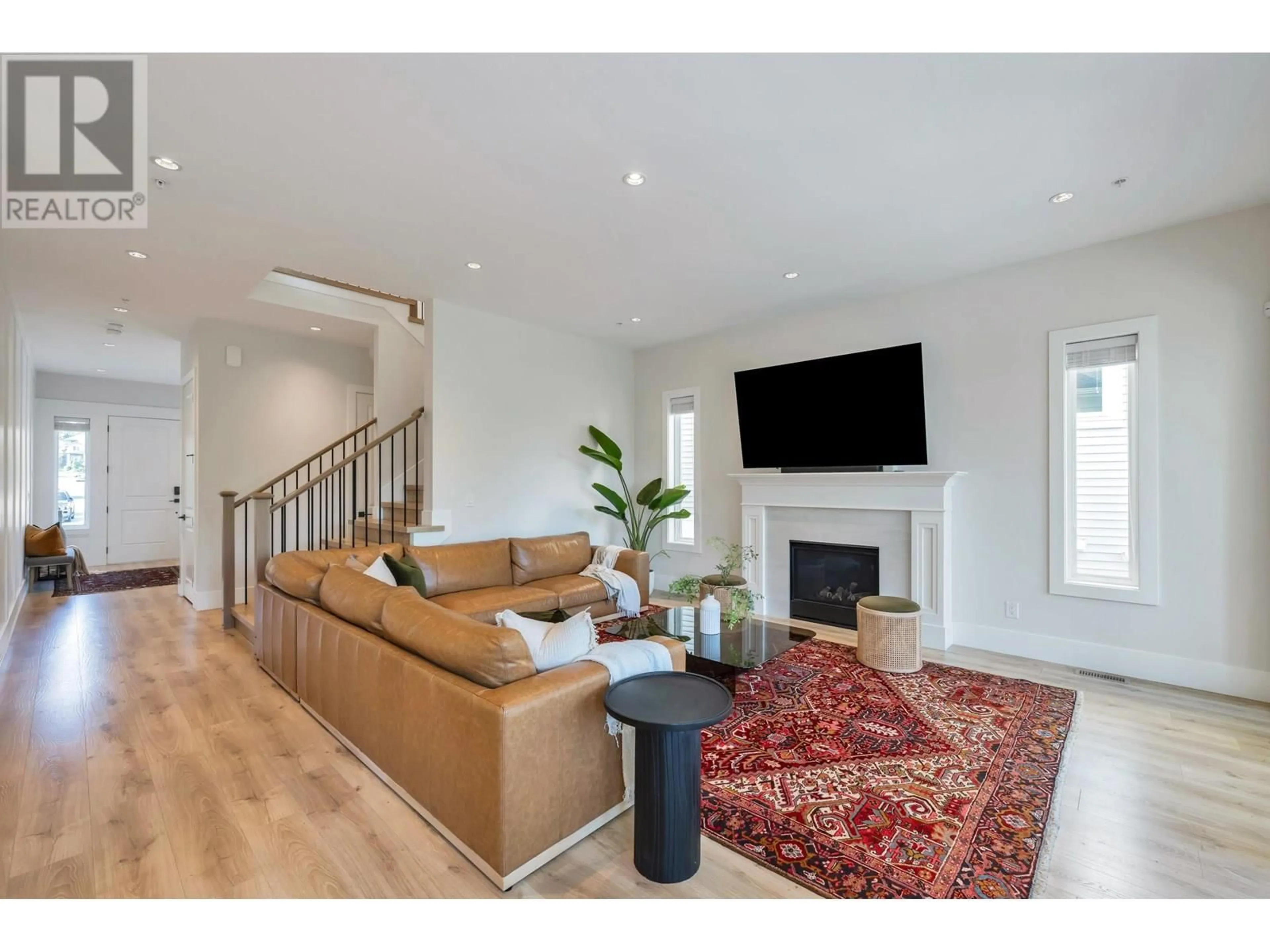 Living room with furniture, unknown for 11158 243B STREET, Maple Ridge British Columbia V2W1H5