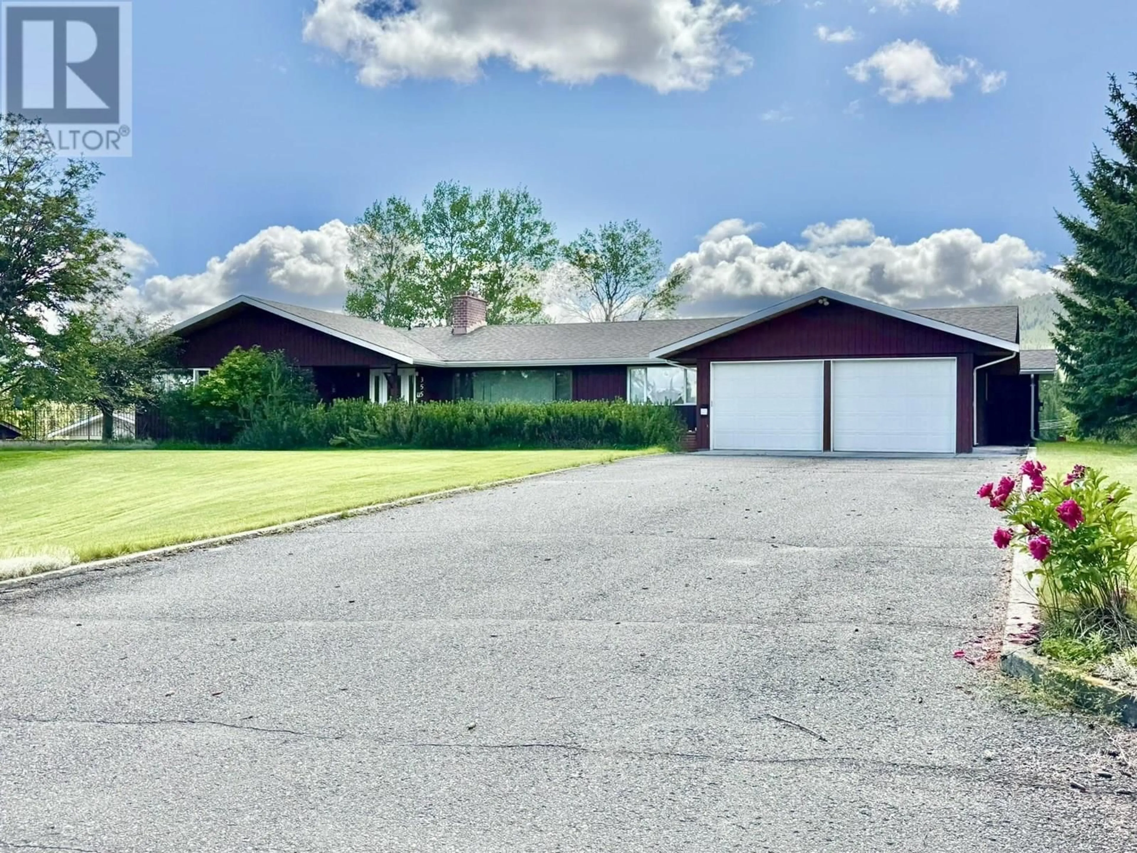 A pic from outside/outdoor area/front of a property/back of a property/a pic from drone, street for 355 EVERGREEN CRESCENT, 100 Mile House British Columbia V0K2E0