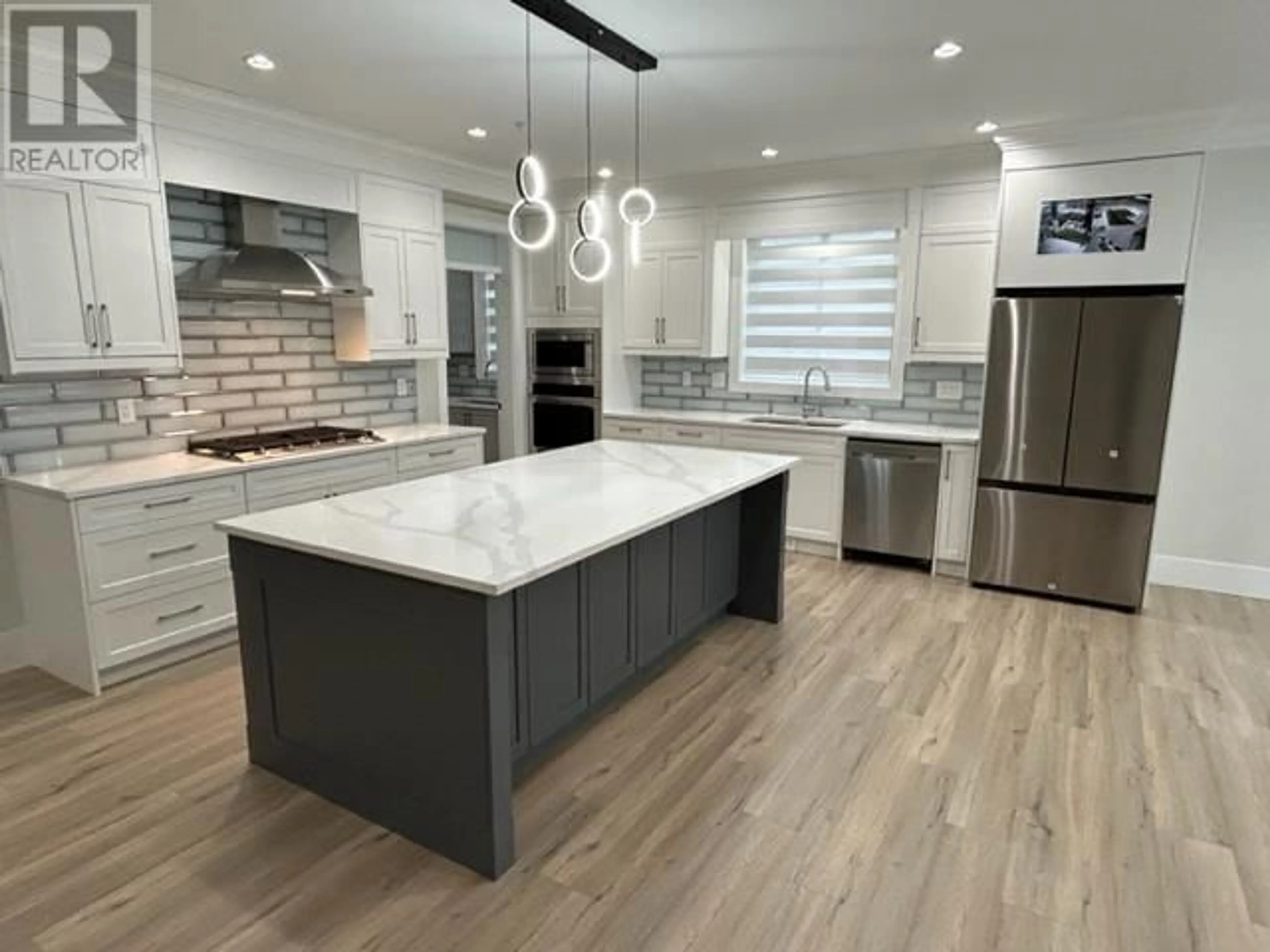 Contemporary kitchen, ceramic/tile floor for 11069 241A STREET, Maple Ridge British Columbia V2W0K5