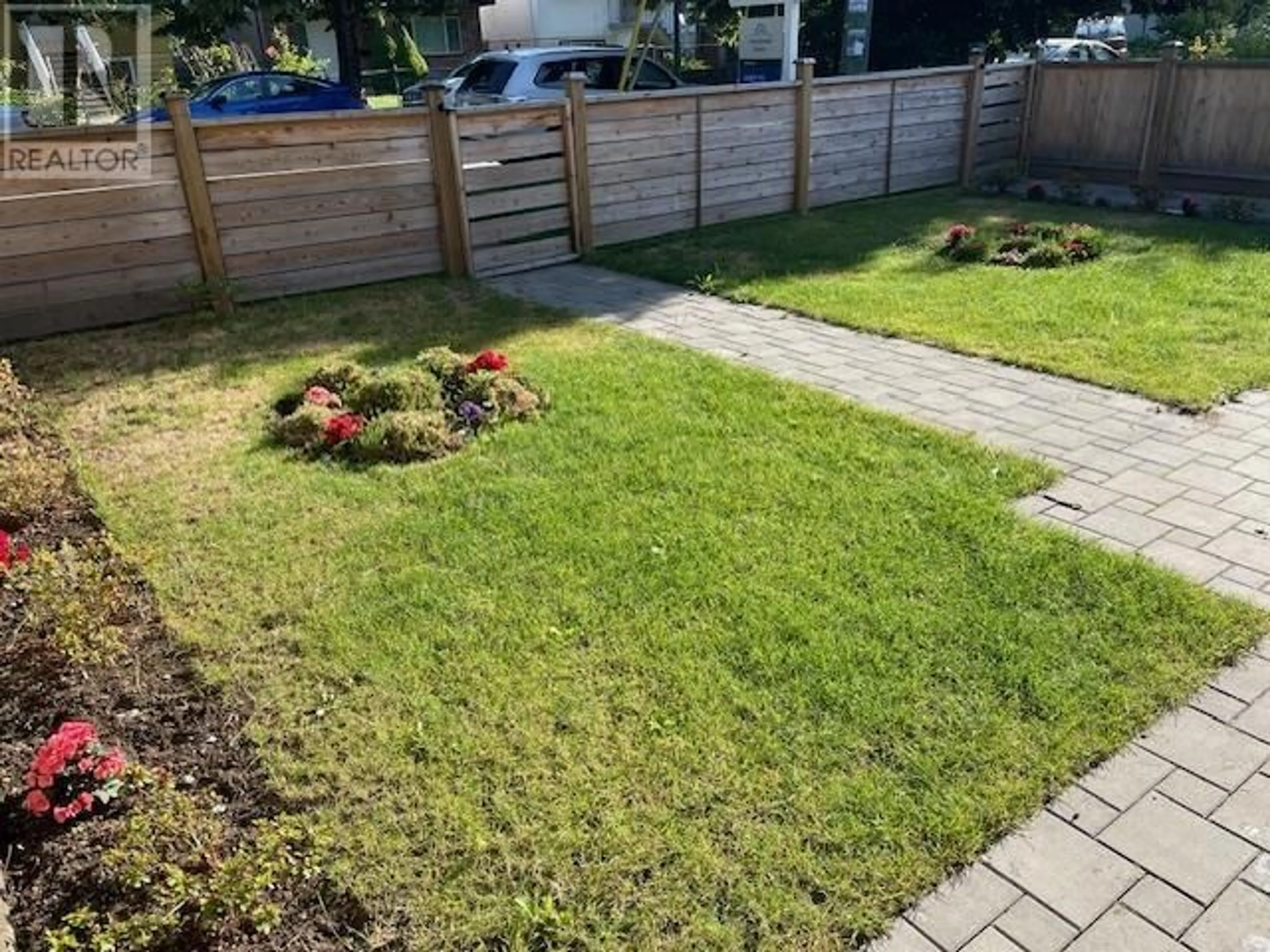 A pic from outside/outdoor area/front of a property/back of a property/a pic from drone, street for 1 - 1936 36TH AVENUE, Vancouver British Columbia V5P1C8