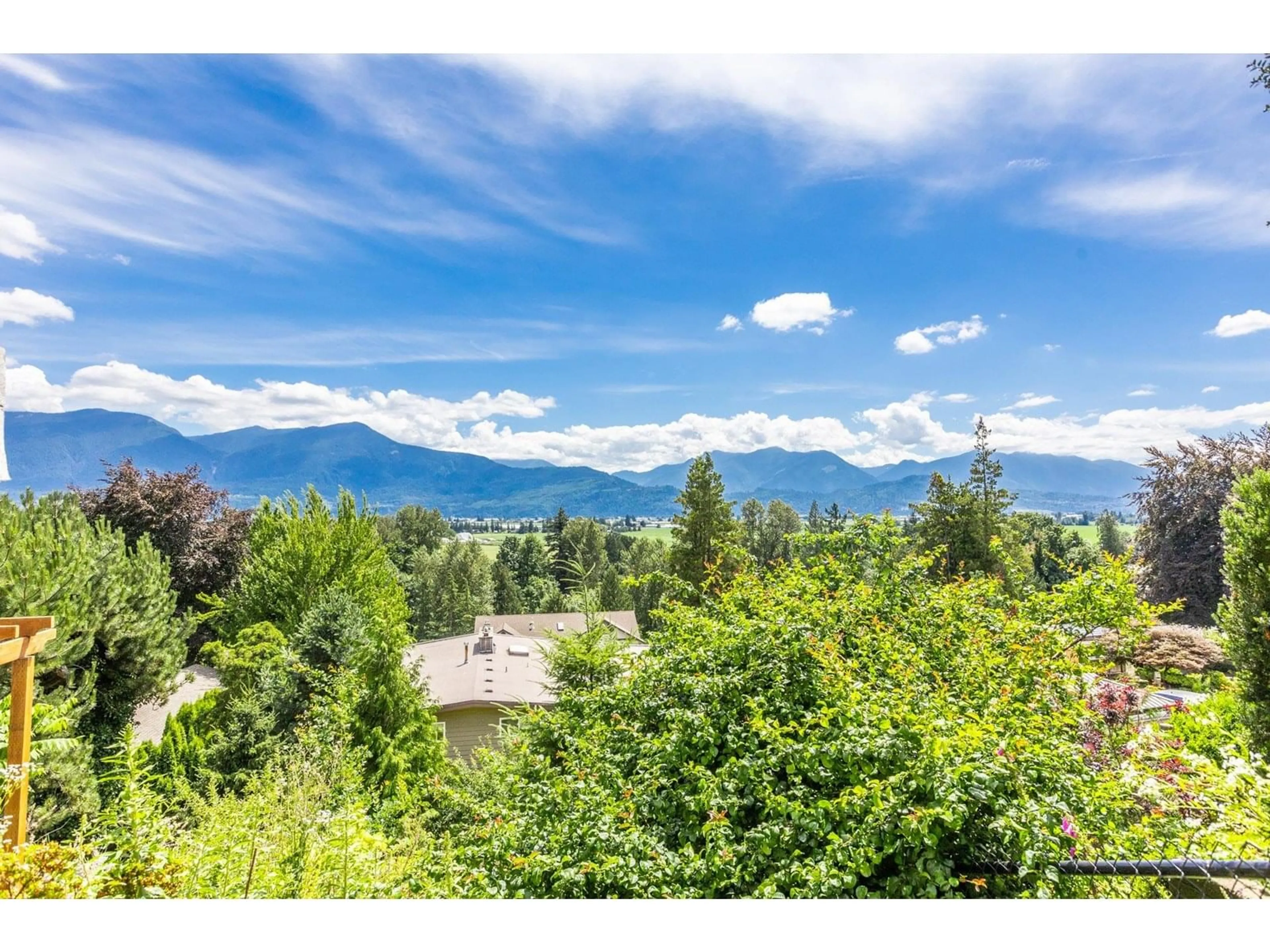 A pic from outside/outdoor area/front of a property/back of a property/a pic from drone, mountain view for 10050 TIMBERLINE PLACE, Chilliwack British Columbia V2P7N9