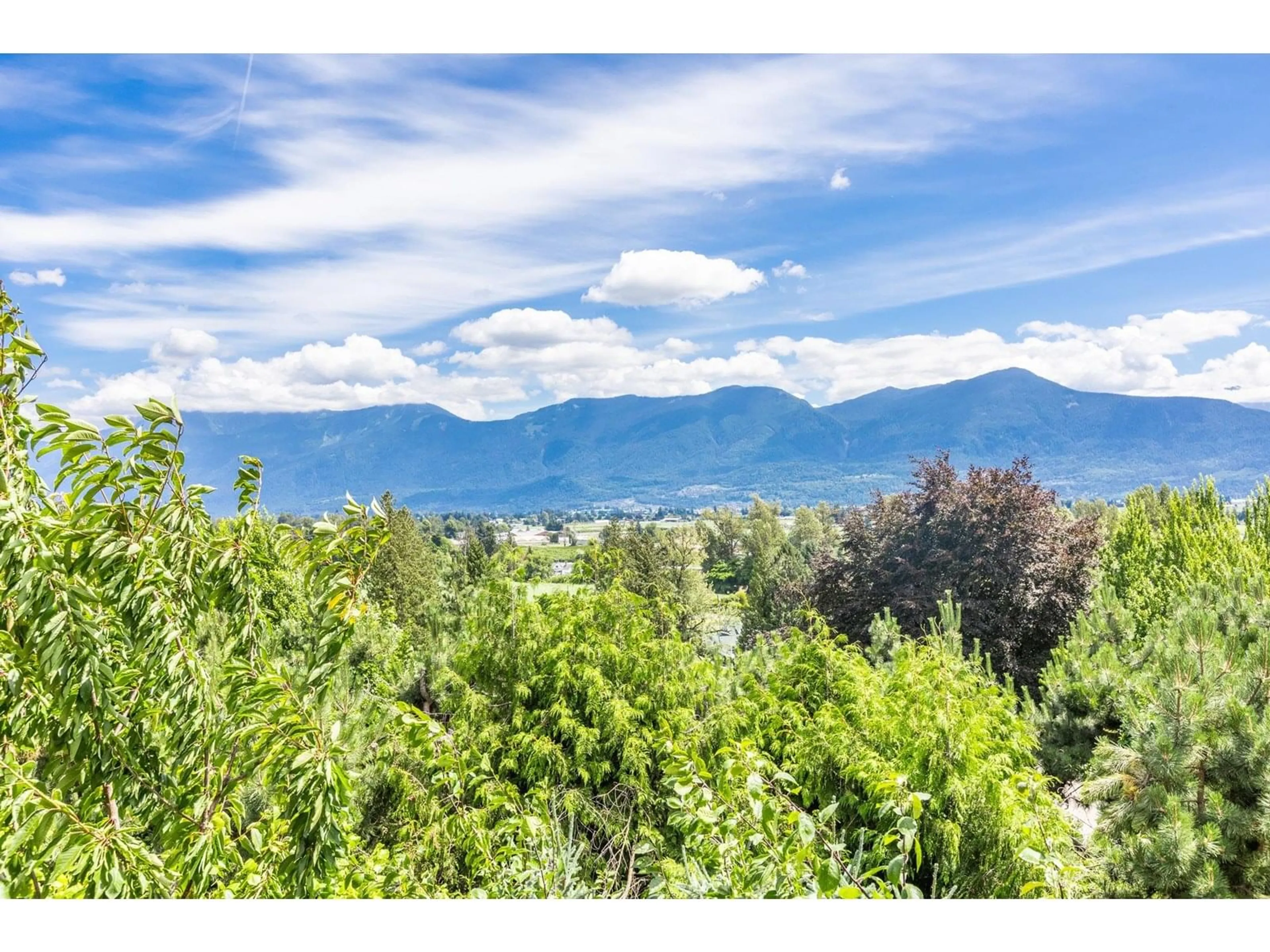 A pic from outside/outdoor area/front of a property/back of a property/a pic from drone, mountain view for 10050 TIMBERLINE PLACE, Chilliwack British Columbia V2P7N9