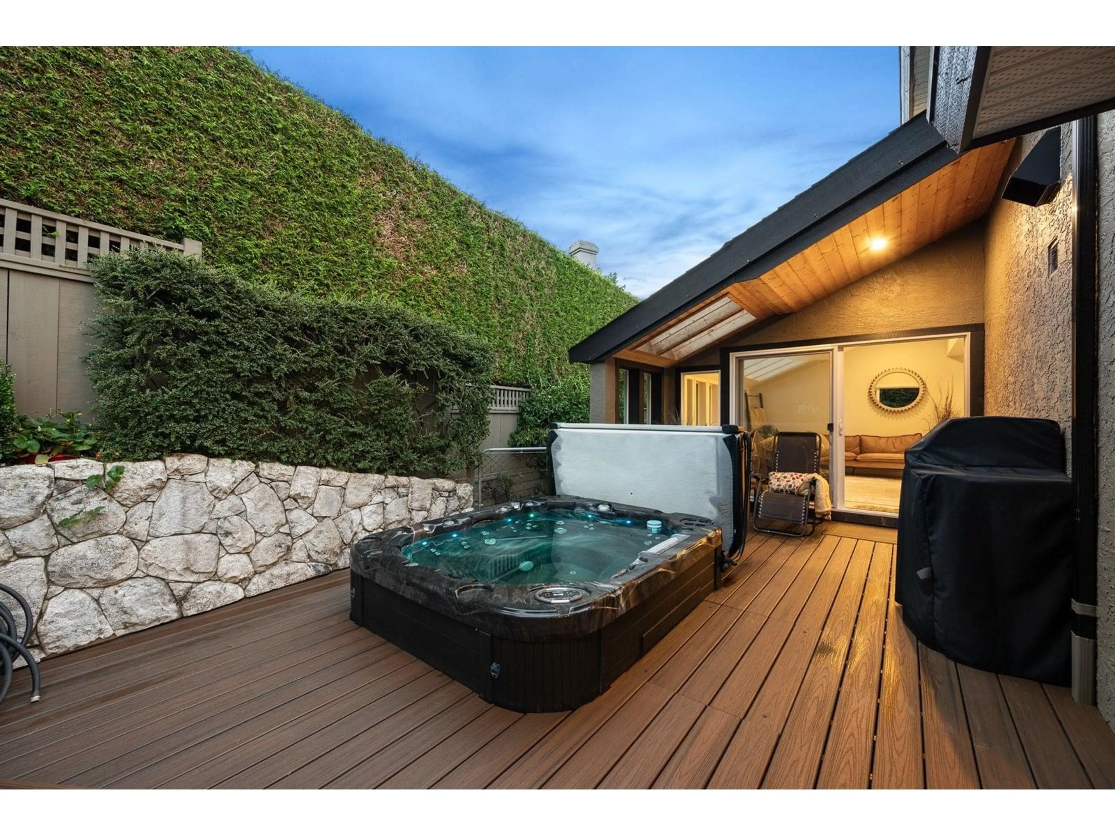 Patio, street for 15048 73B, Surrey British Columbia V3S7H5