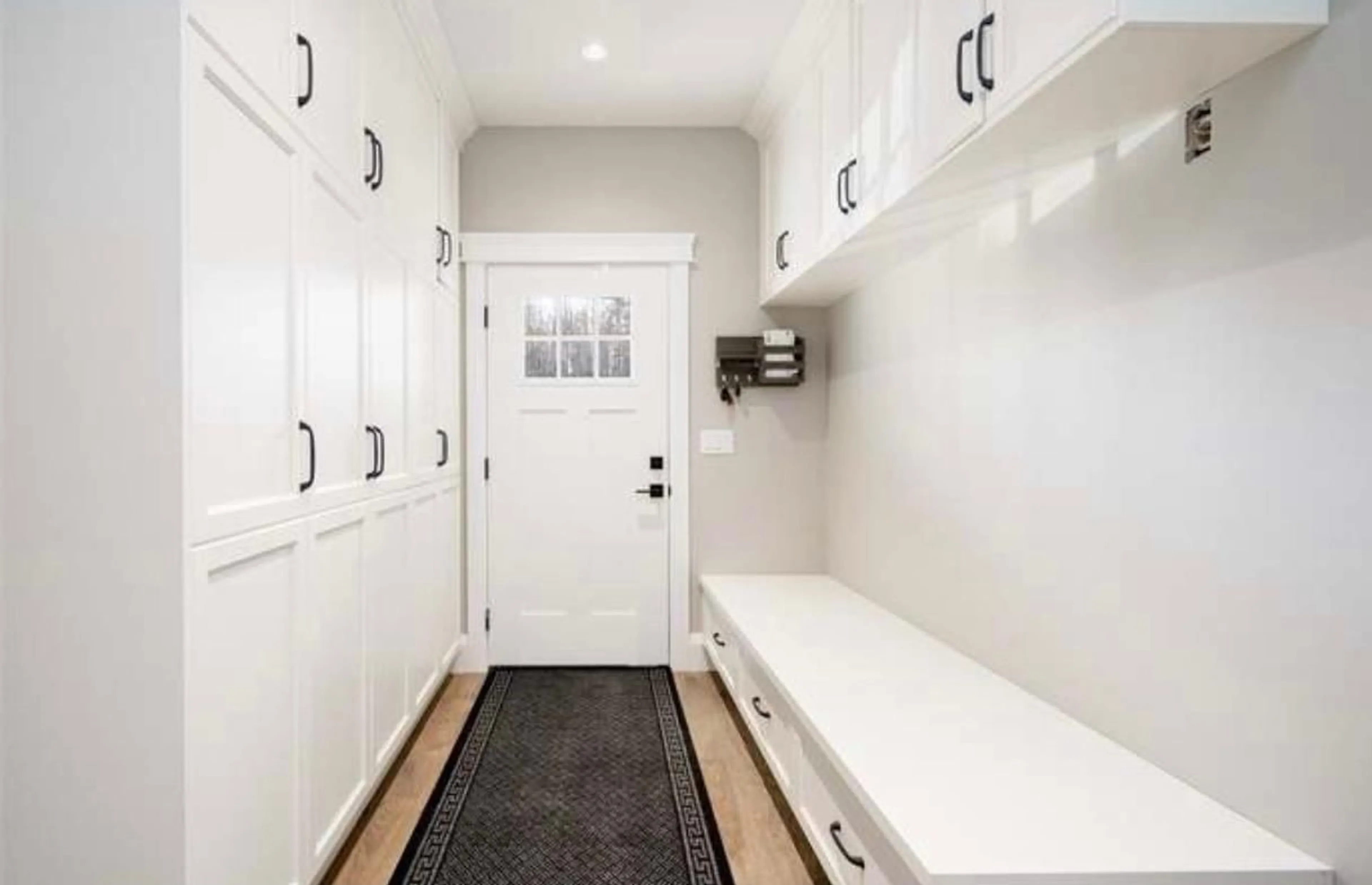 Indoor entryway for 22801 8, Langley British Columbia V2Z2W3