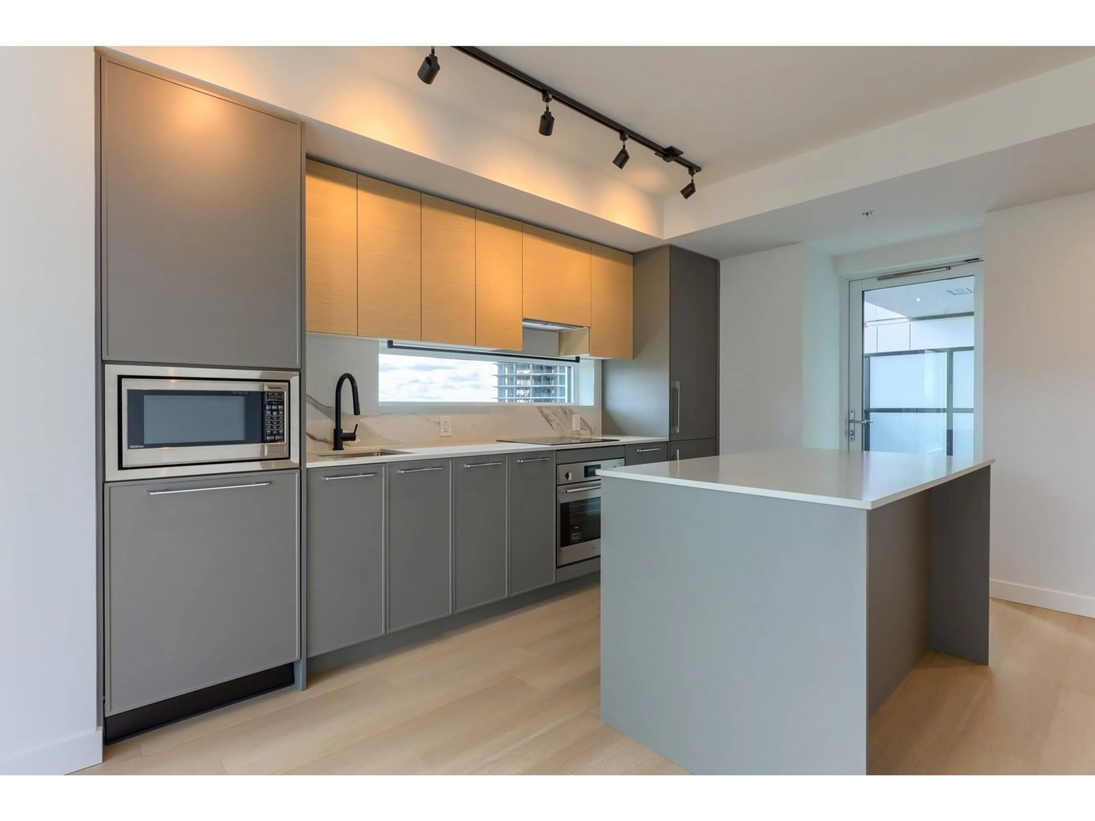 Open concept kitchen, unknown for 1609 - 13725 GEORGE JUNCTION, Surrey British Columbia V3T0V7