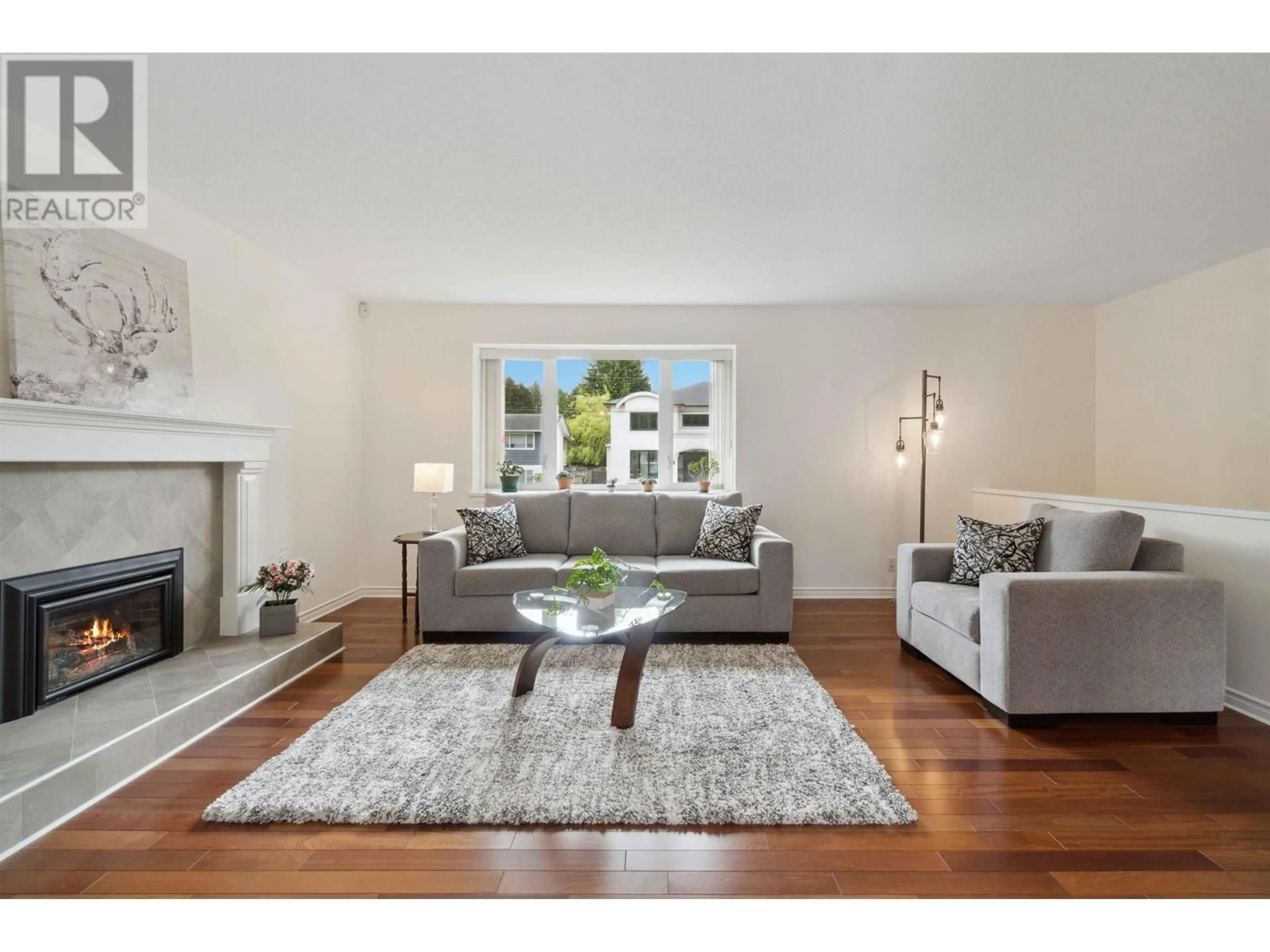 Living room with furniture, unknown for 899 SPENCE AVENUE, Coquitlam British Columbia V3J4V4