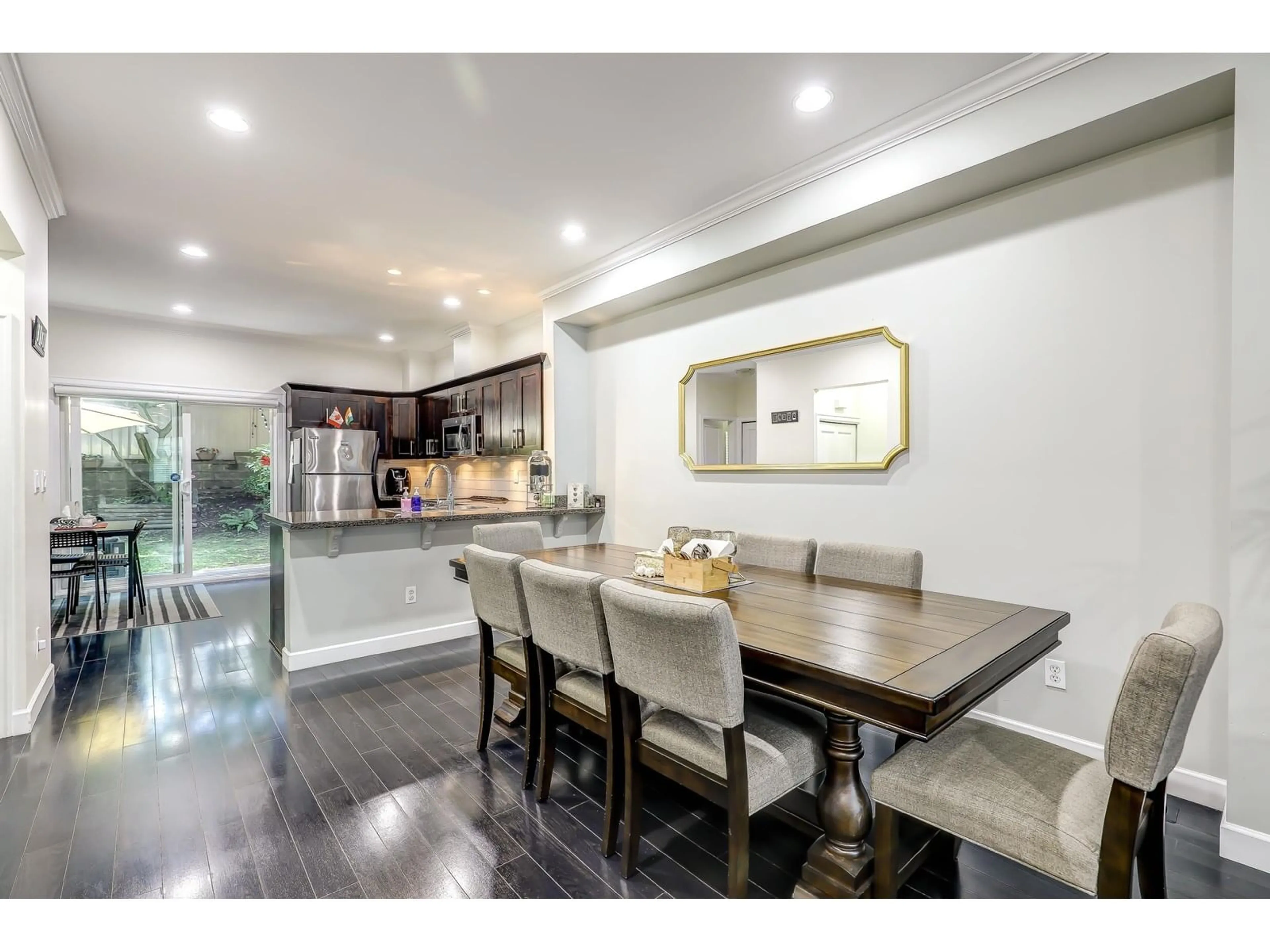 Open concept kitchen, unknown for 12 - 15192 62A, Surrey British Columbia V3S9A6