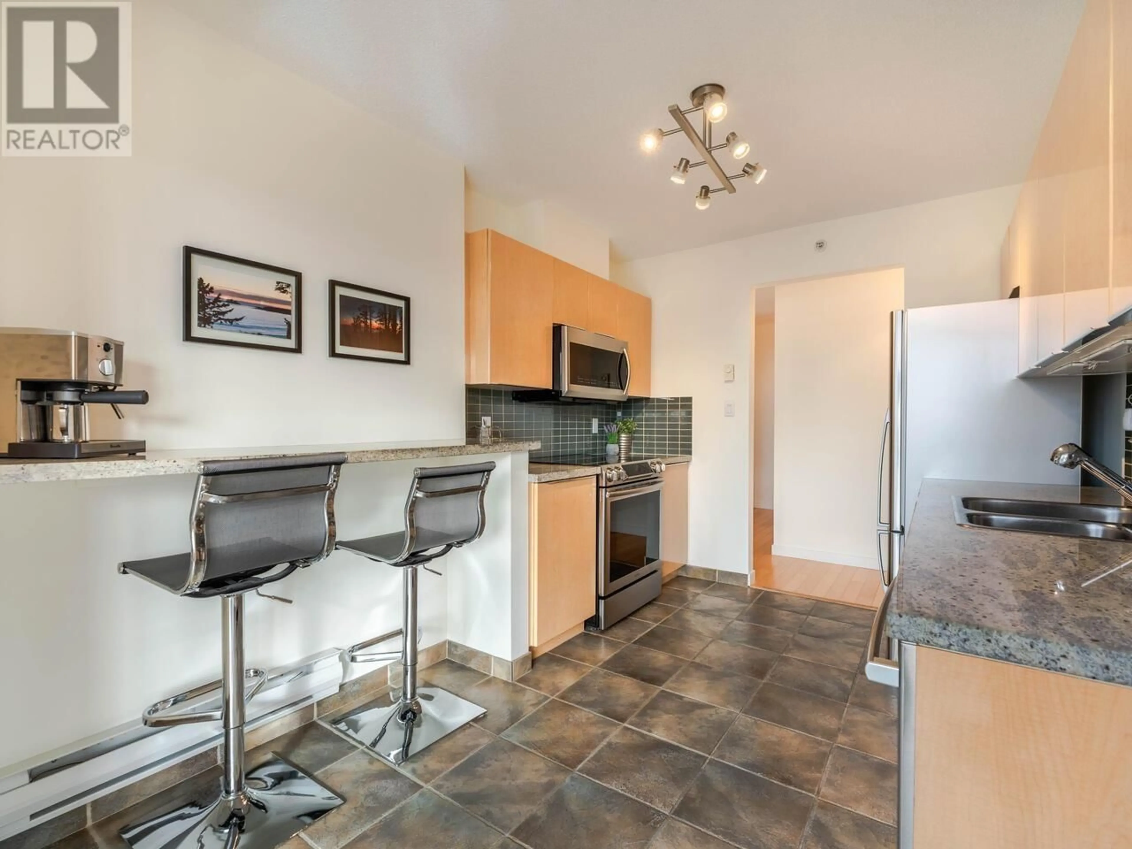 Standard kitchen, ceramic/tile floor for 1403 - 1003 PACIFIC STREET, Vancouver British Columbia V6E4P2