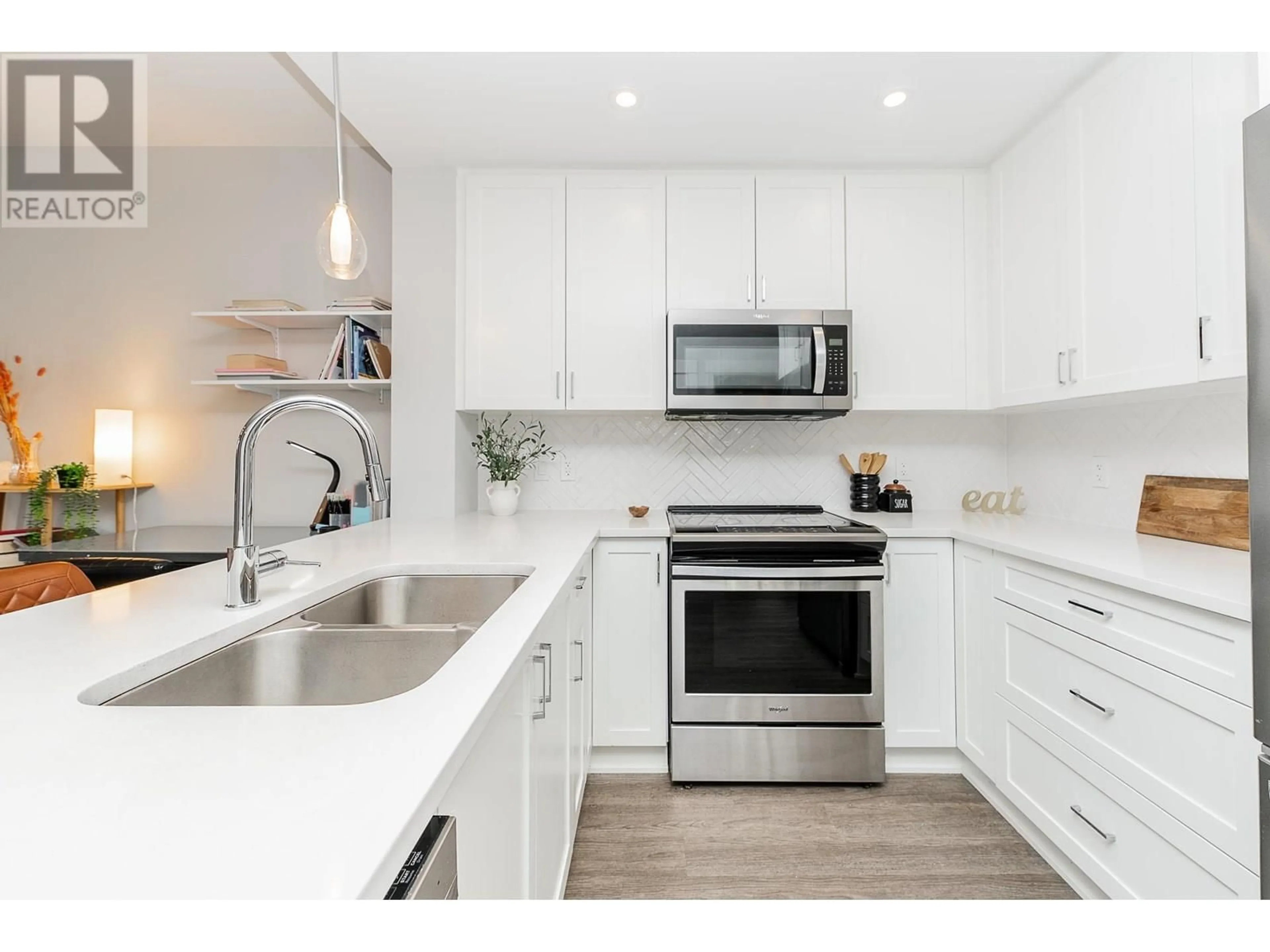 Open concept kitchen, unknown for 3223 - 2180 KELLY AVENUE, Port Coquitlam British Columbia V3C0S4