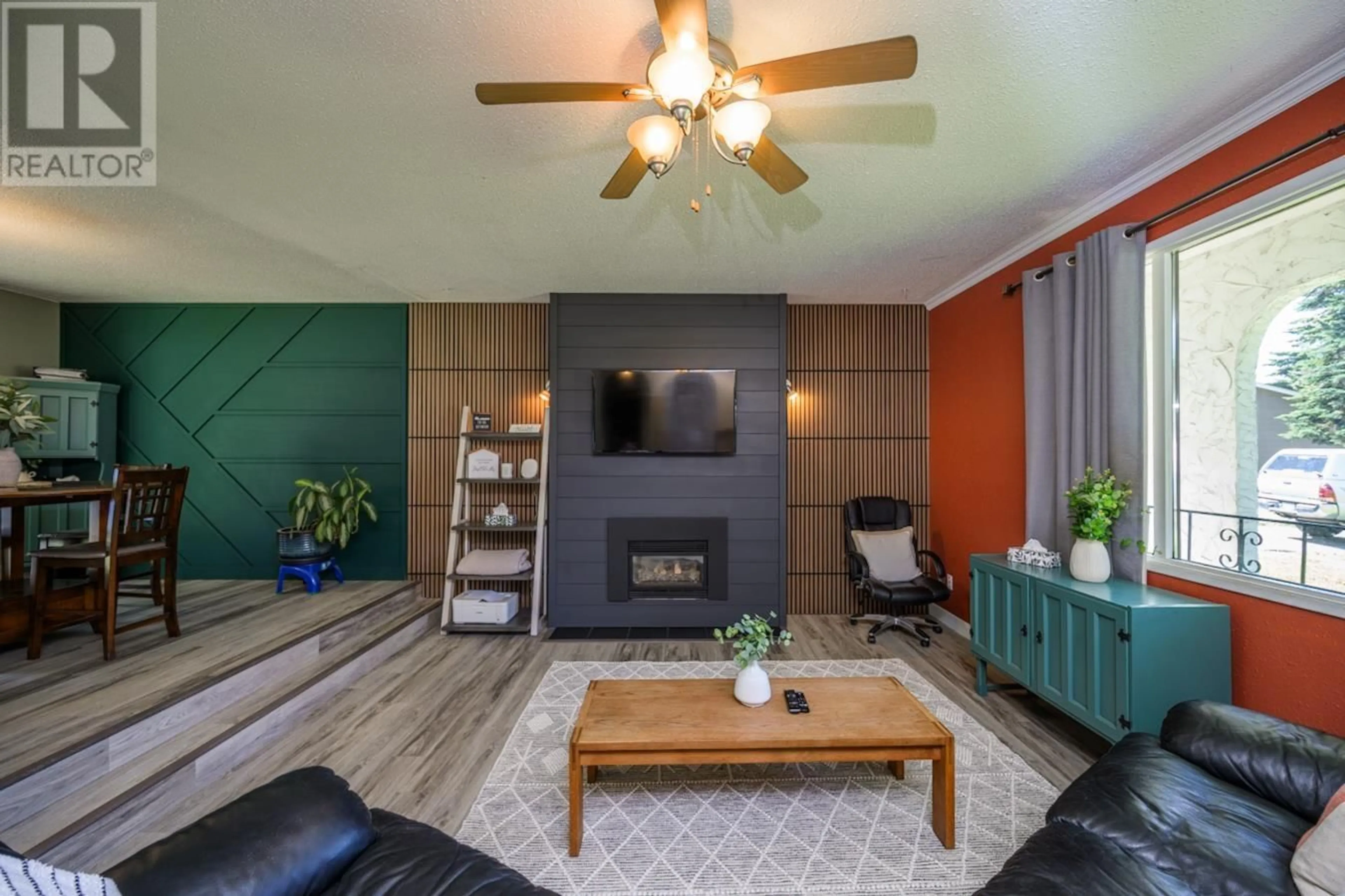 Living room with furniture, wood/laminate floor for 1443 BUCHANAN AVENUE, Prince George British Columbia V2L4R1