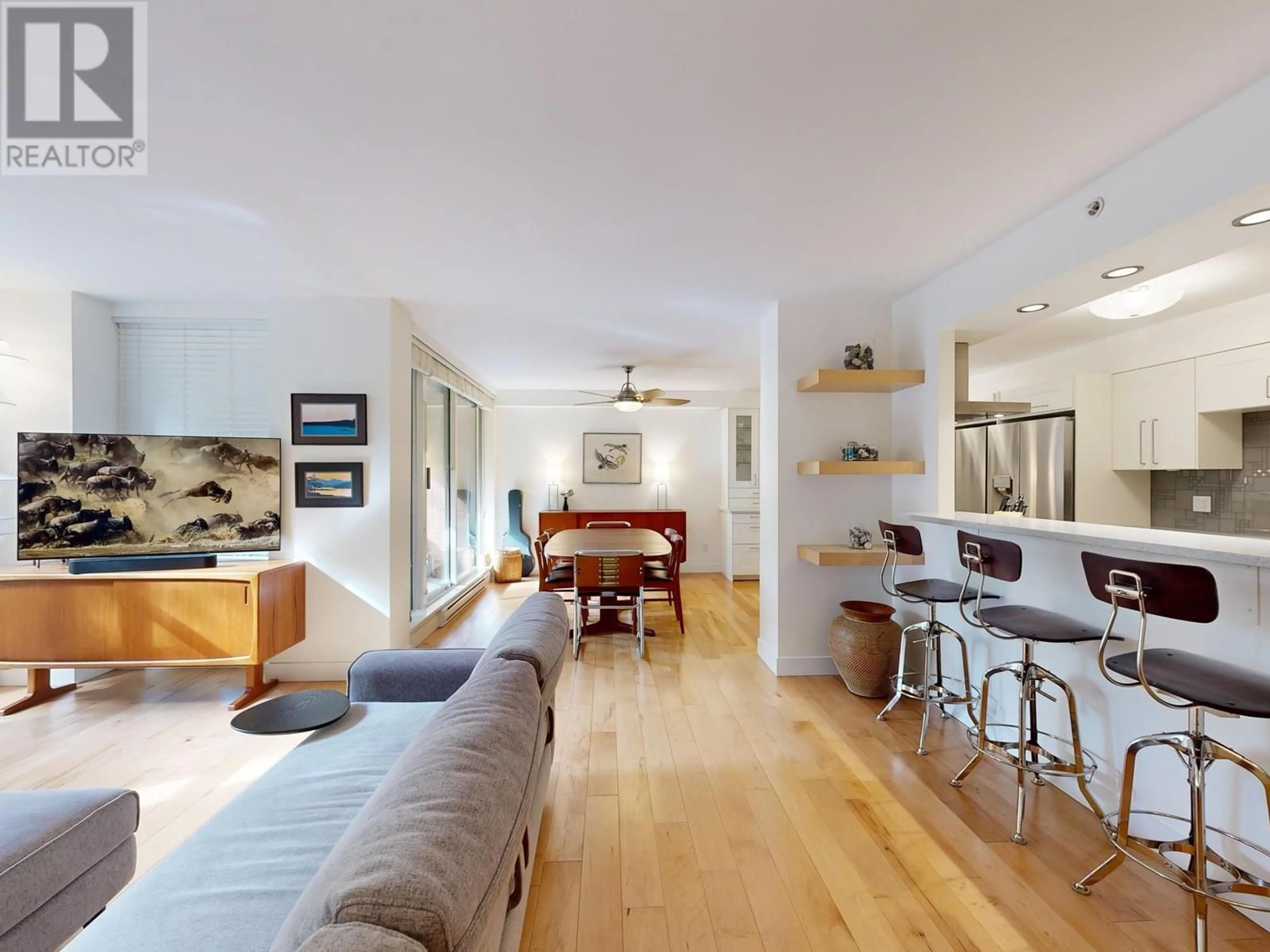 Unknown for 203 - 518 14TH AVENUE, Vancouver British Columbia V5Z4N5