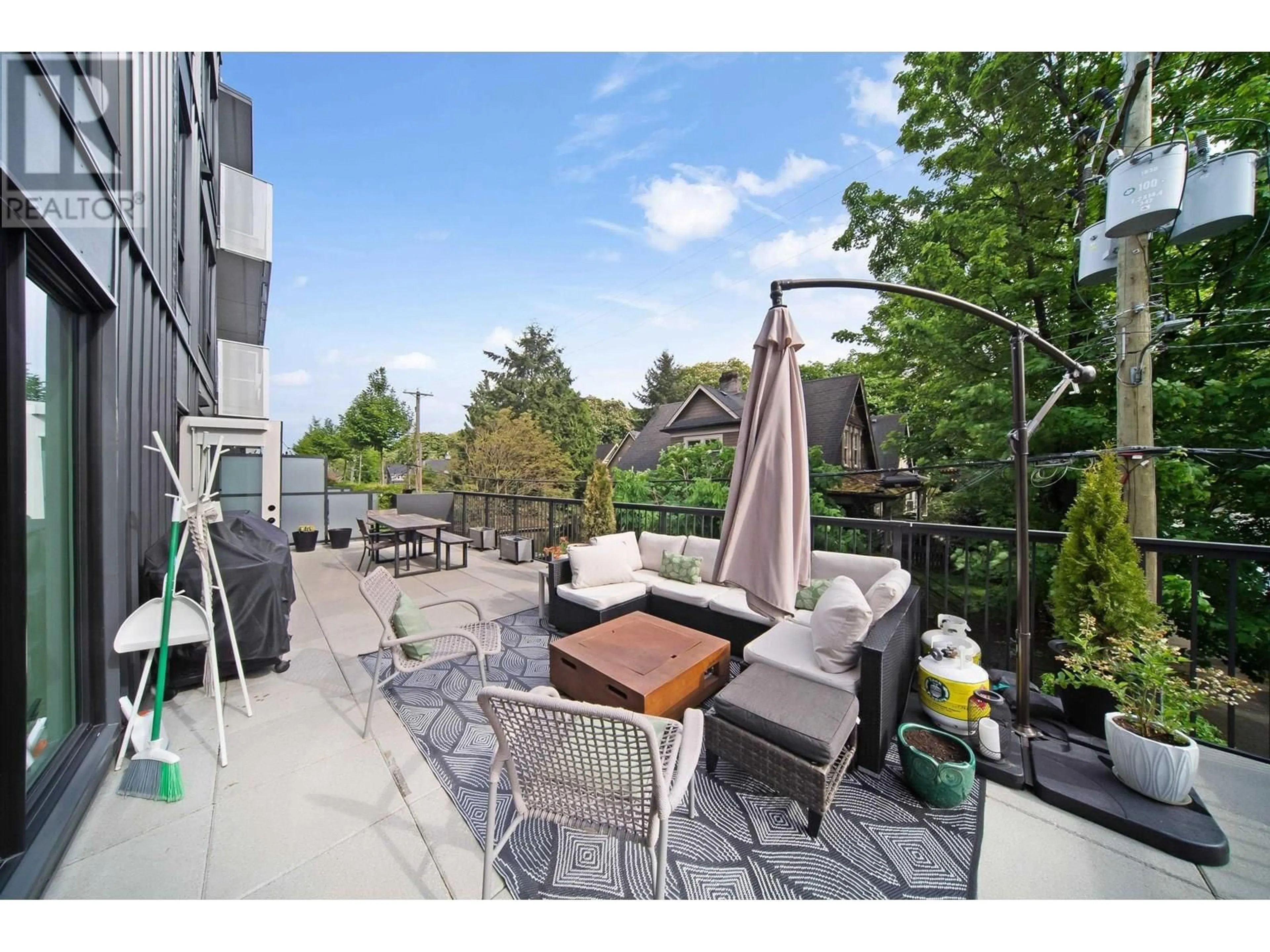 Patio, unknown for 221 - 2520 GUELPH STREET, Vancouver British Columbia V5T0K7