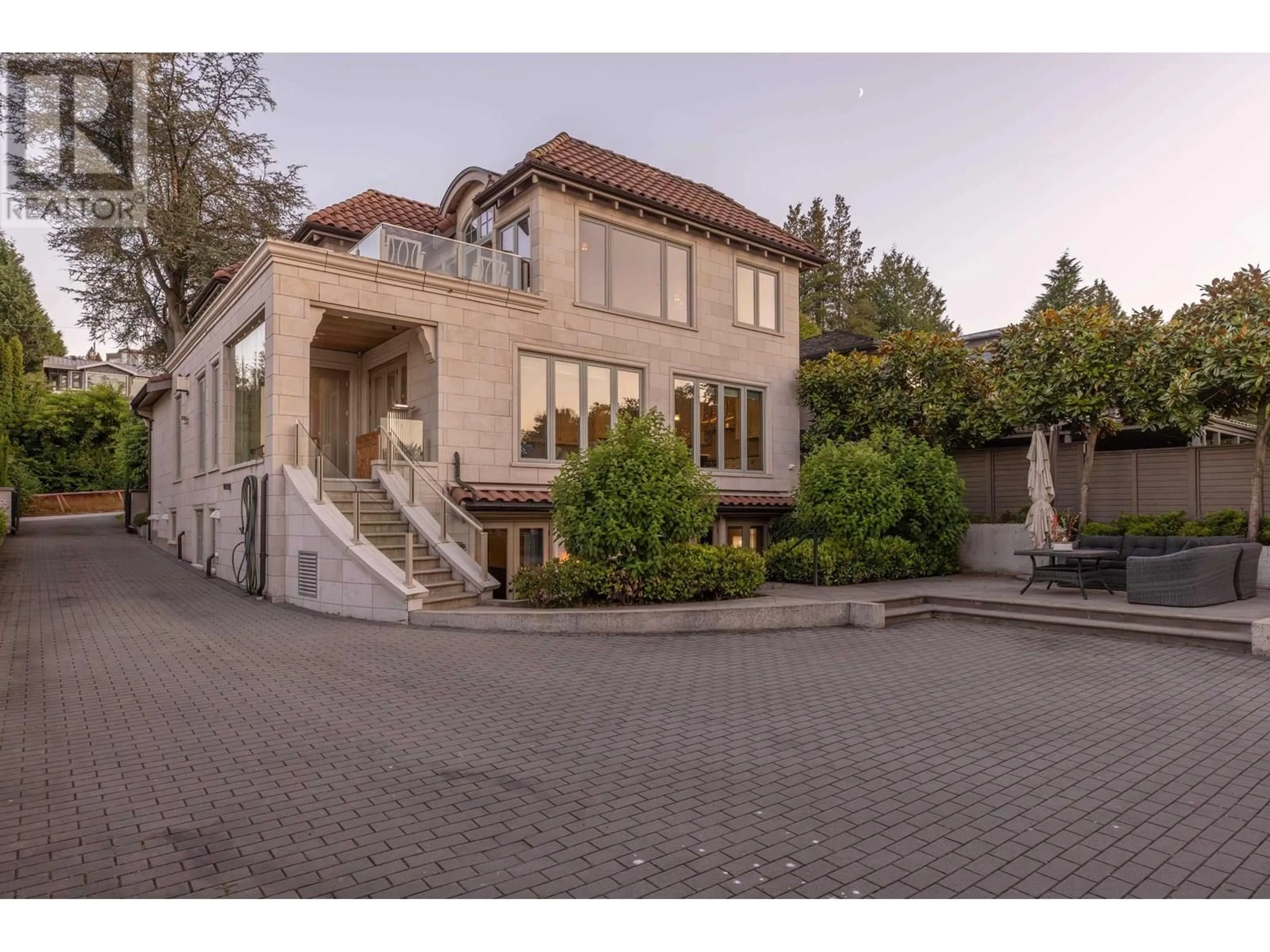 Unknown for 4651 SIMPSON AVENUE, Vancouver British Columbia V6R1C2