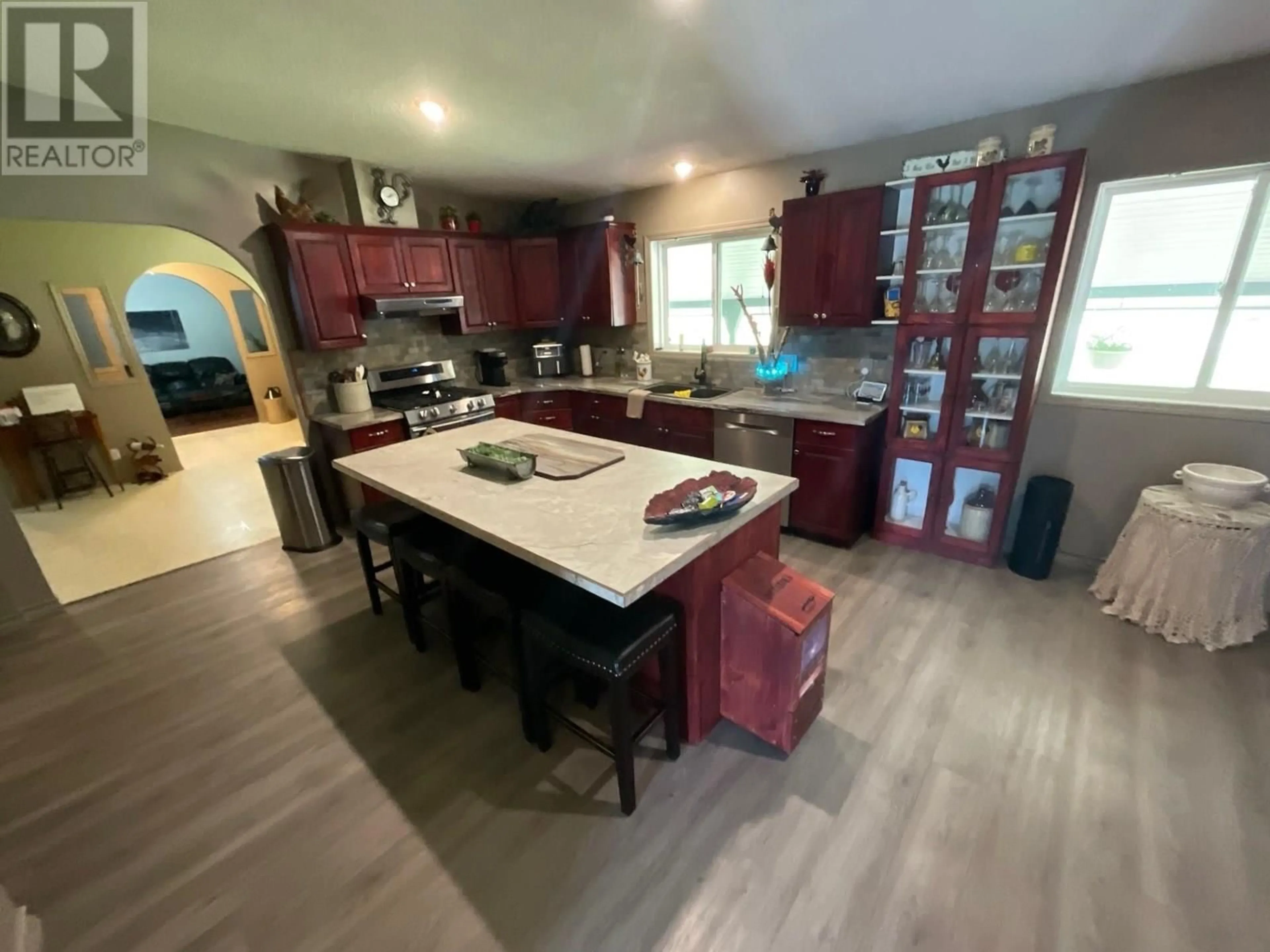 Open concept kitchen, unknown for 10264 HIGHWAY 97, Charlie Lake British Columbia V0C1H0