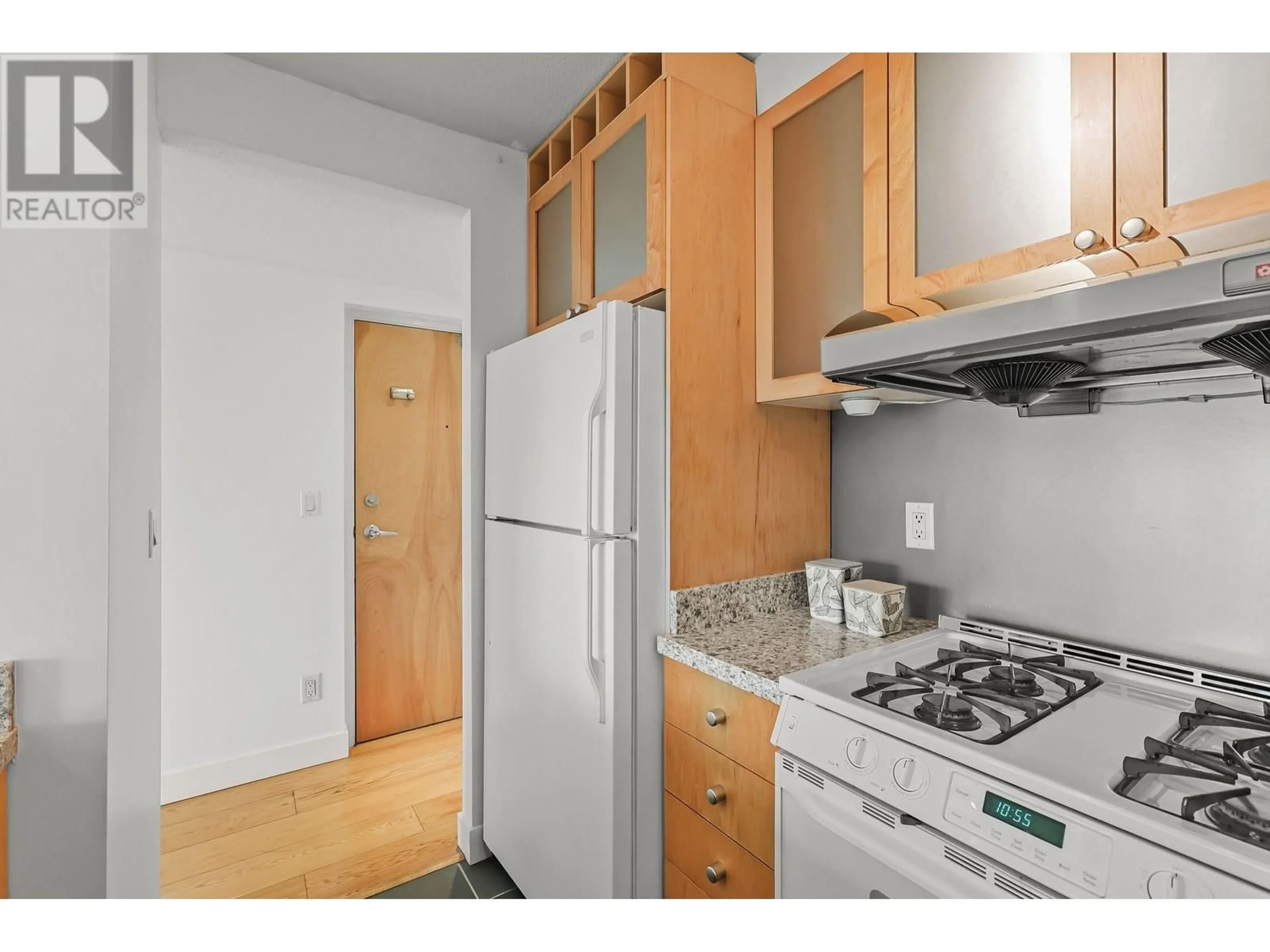 Standard kitchen, unknown for 1701 - 1003 BURNABY STREET, Vancouver British Columbia V6E4R7