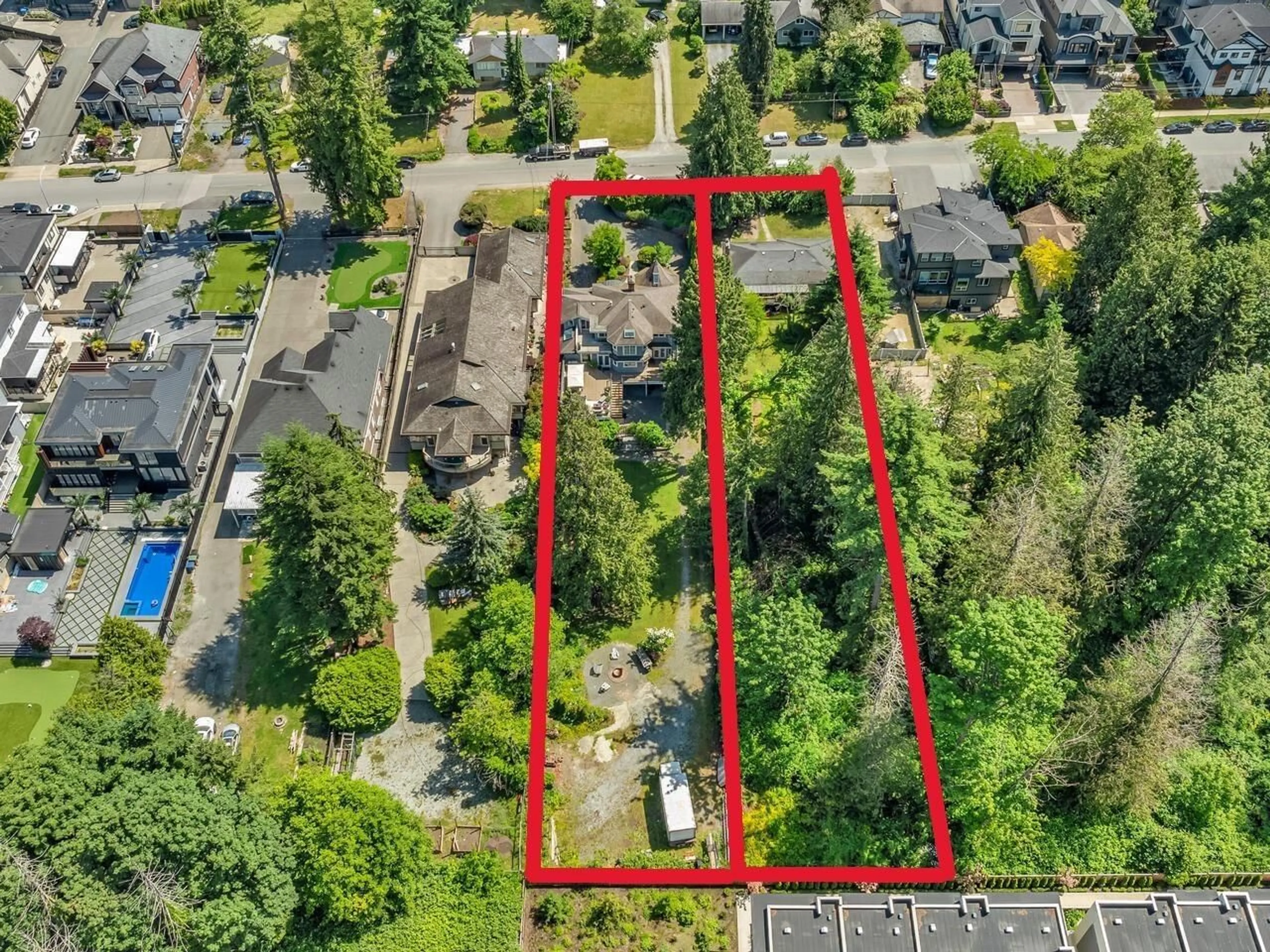 A pic from outside/outdoor area/front of a property/back of a property/a pic from drone, street for 10491 127, Surrey British Columbia V3V5K3