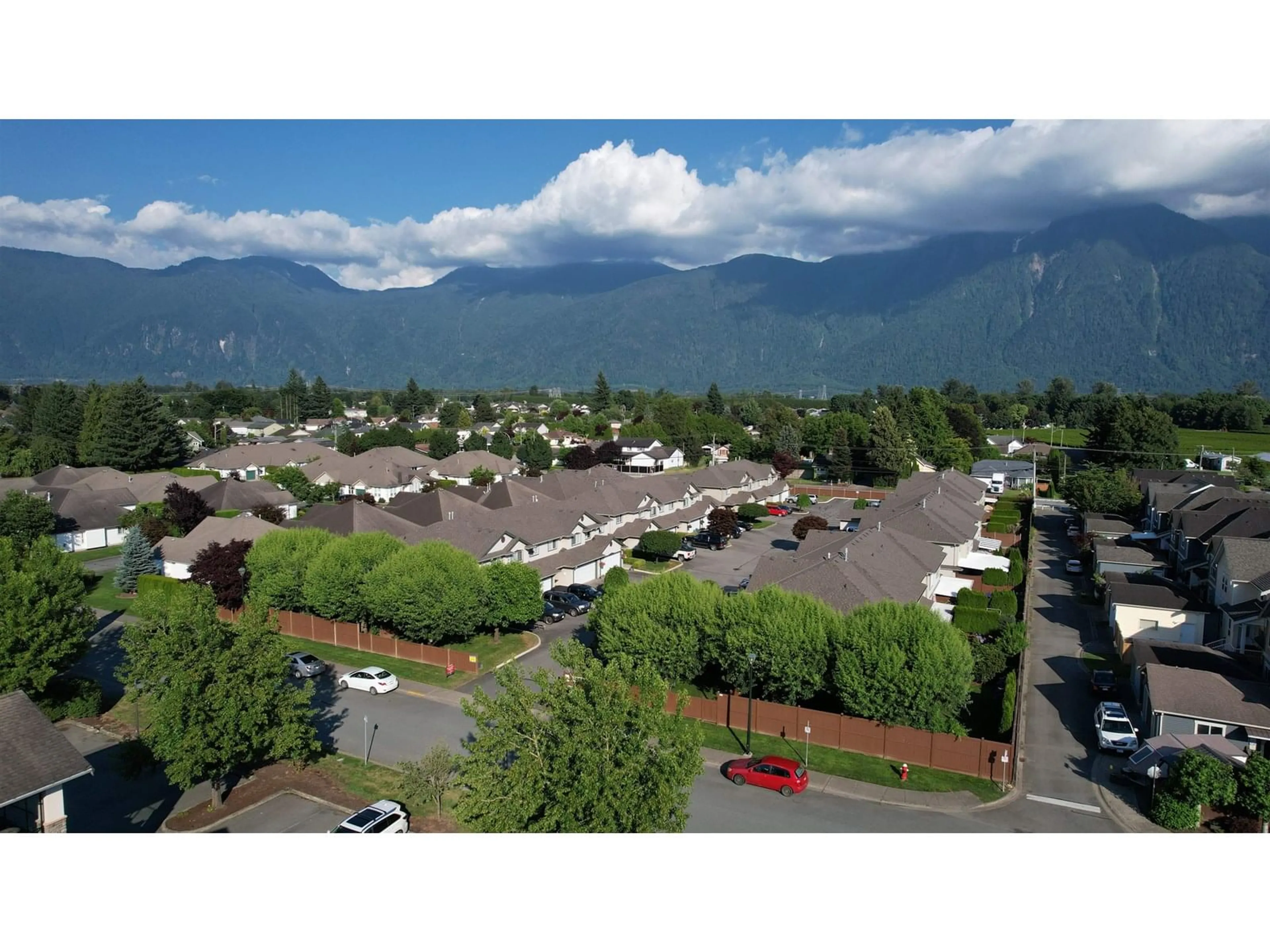 A pic from outside/outdoor area/front of a property/back of a property/a pic from drone, mountain view for 22 - 1530 MACKAY CRESCENT, Agassiz British Columbia V0M1A3