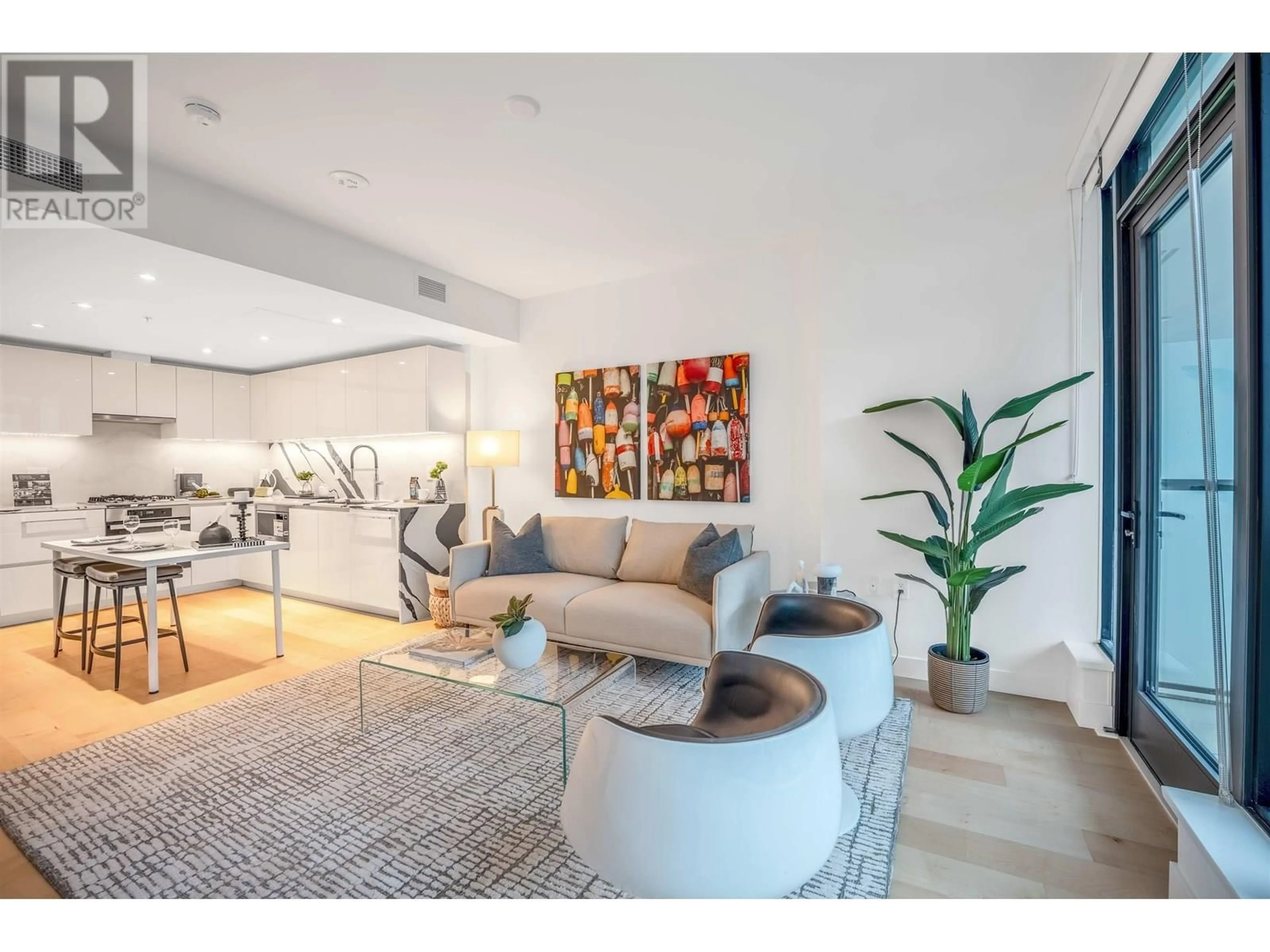 Living room with furniture, unknown for 514 - 135 13TH STREET, North Vancouver British Columbia V7L0J8