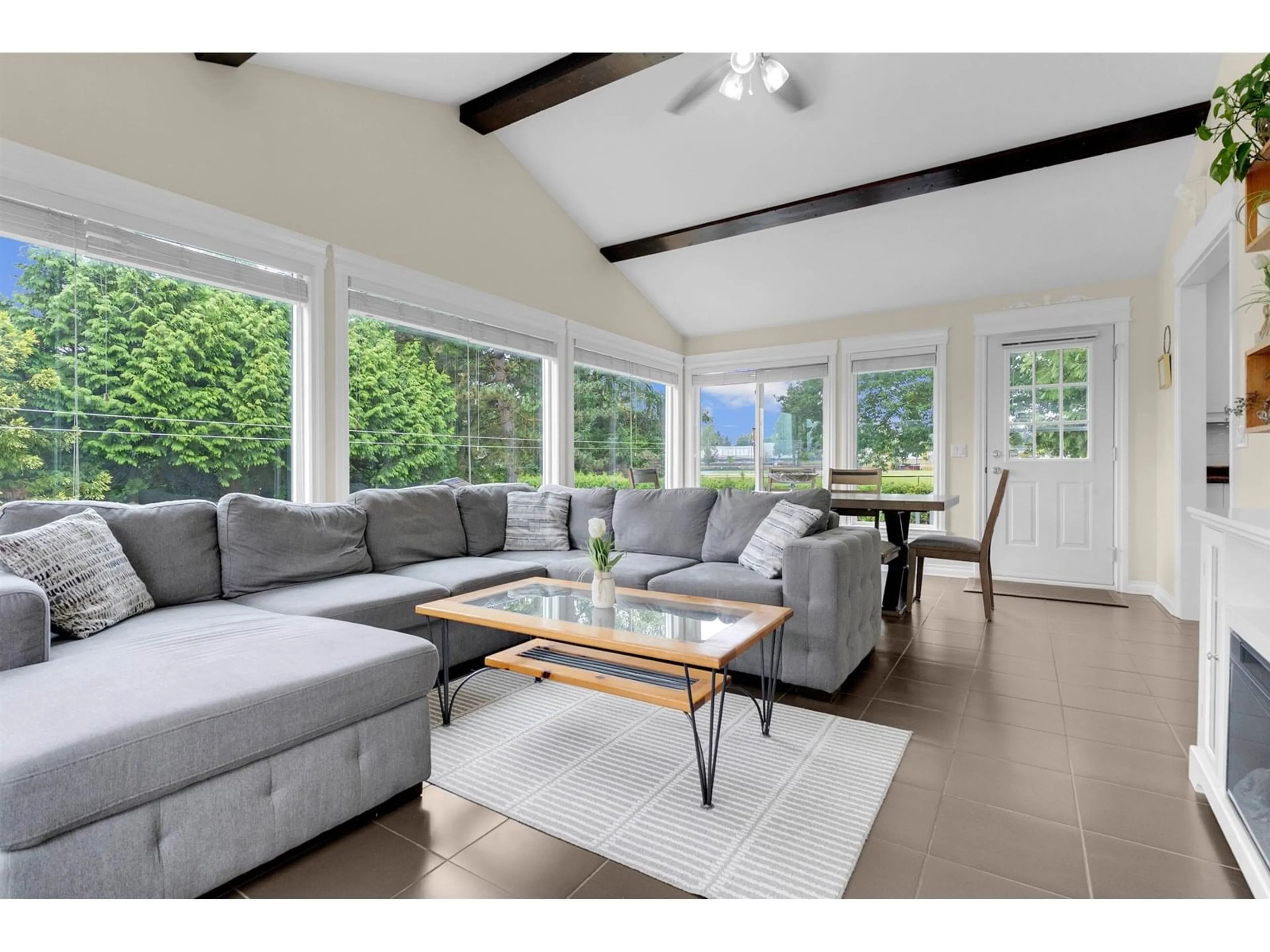 Living room with furniture, unknown for 17460 61B, Surrey British Columbia V3S5K6