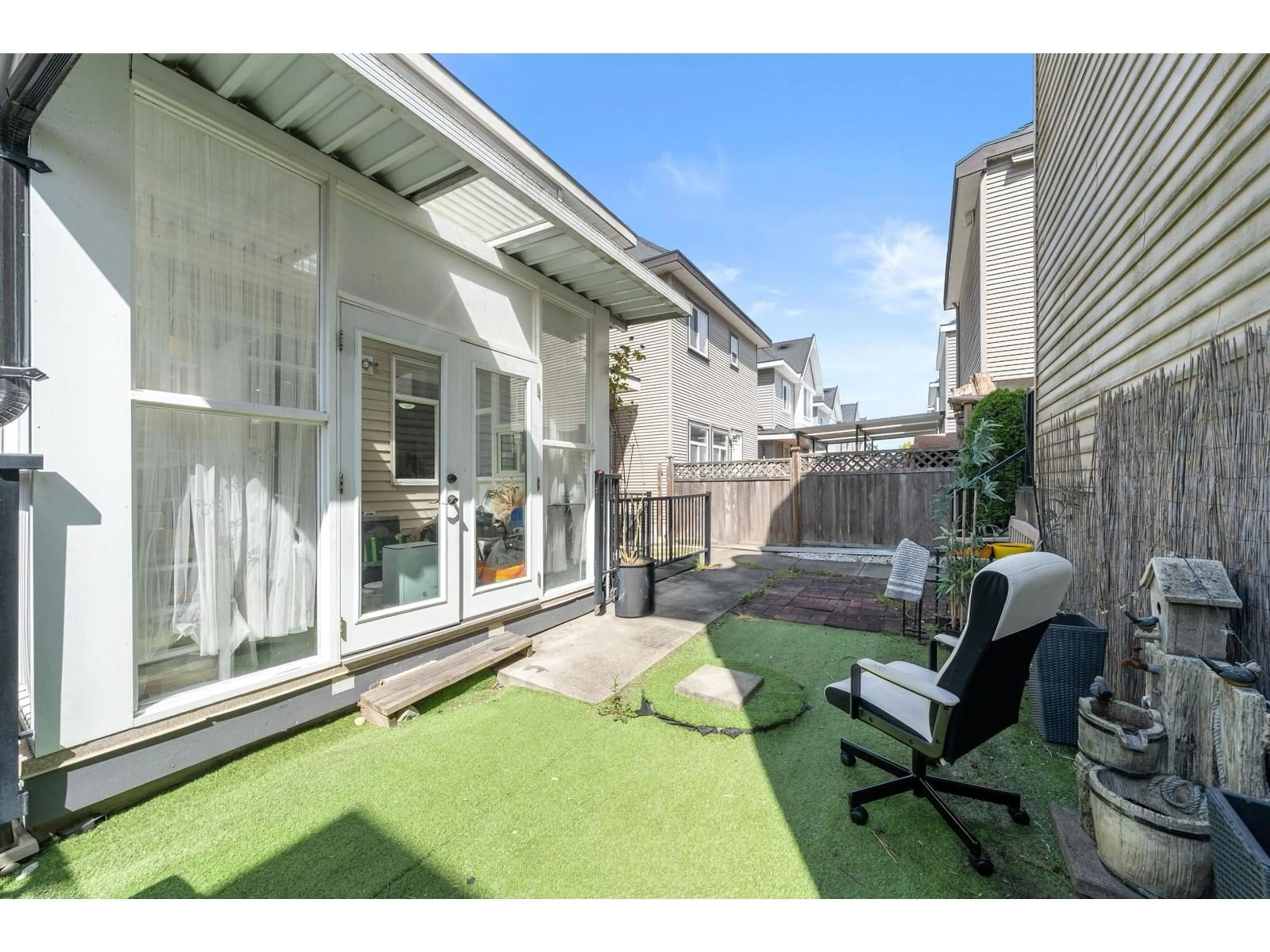 Patio, street for 14118 60A, Surrey British Columbia V3X0G1