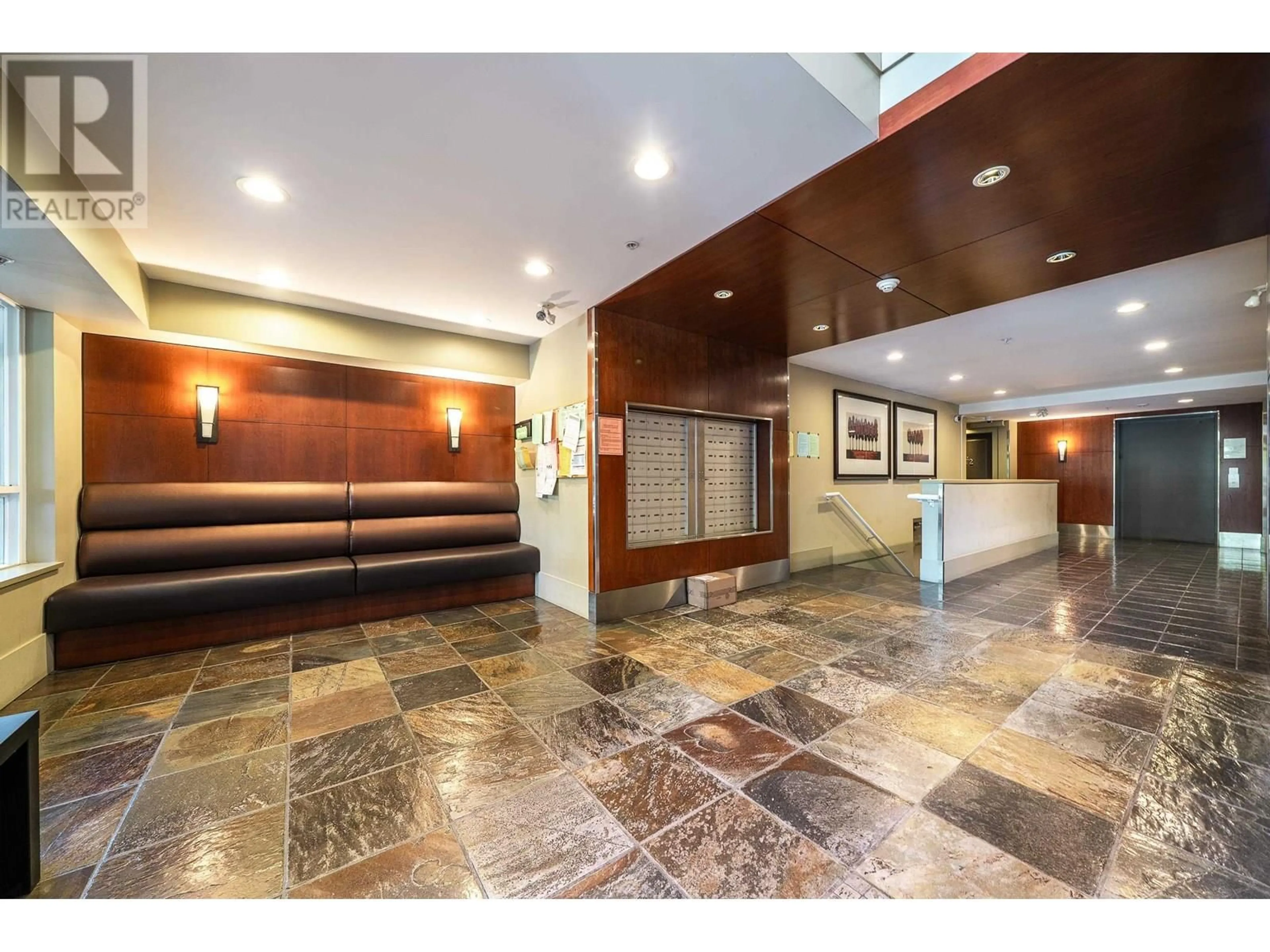 Lobby for 463 - 9100 FERNDALE ROAD, Richmond British Columbia V6Y4L1