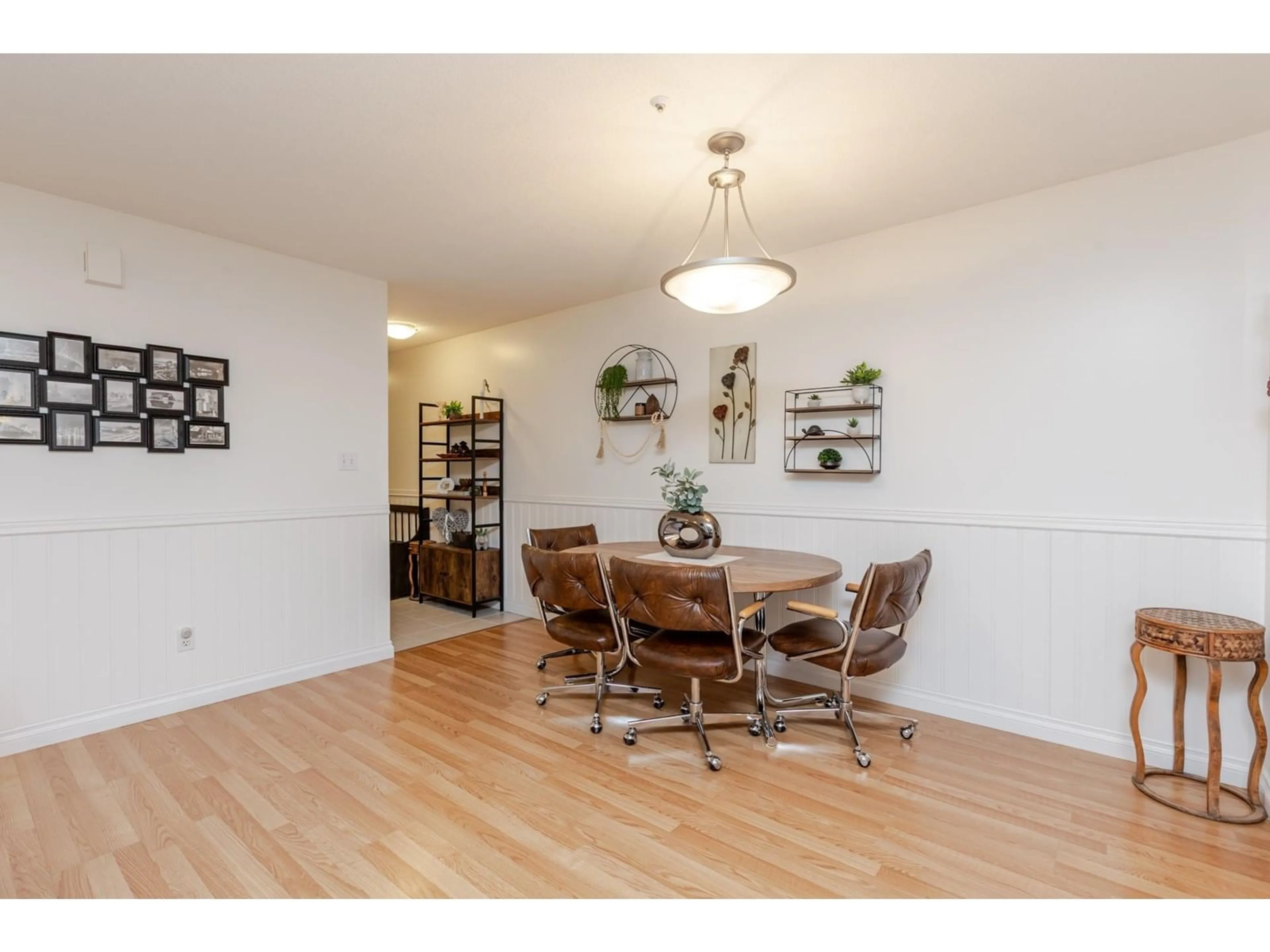 Dining room, wood/laminate floor for 44 - 5670 208, Langley British Columbia V3A8G4