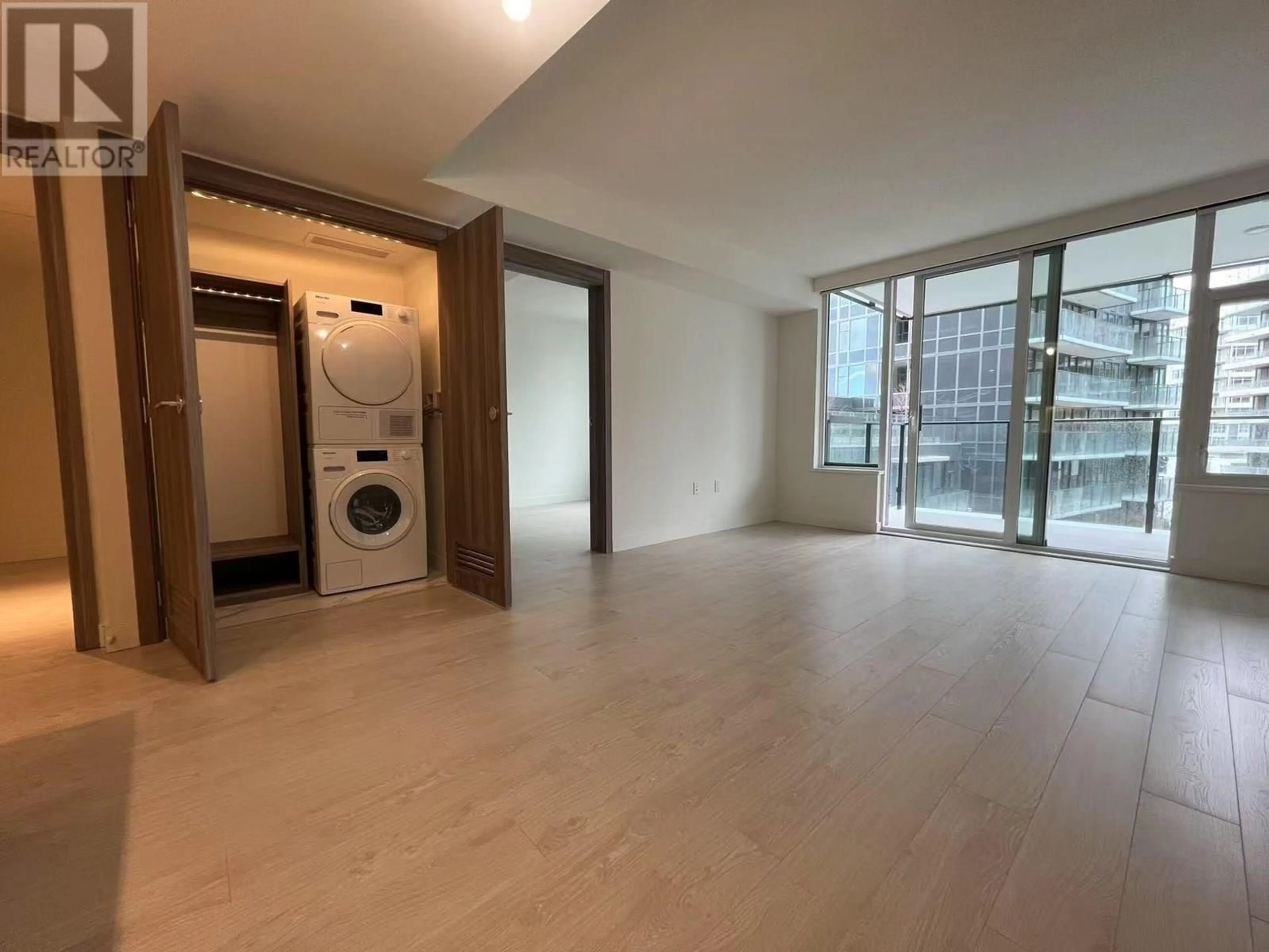 A pic of a room for 611 - 8555 CAPSTAN WAY, Richmond British Columbia V6X0W1