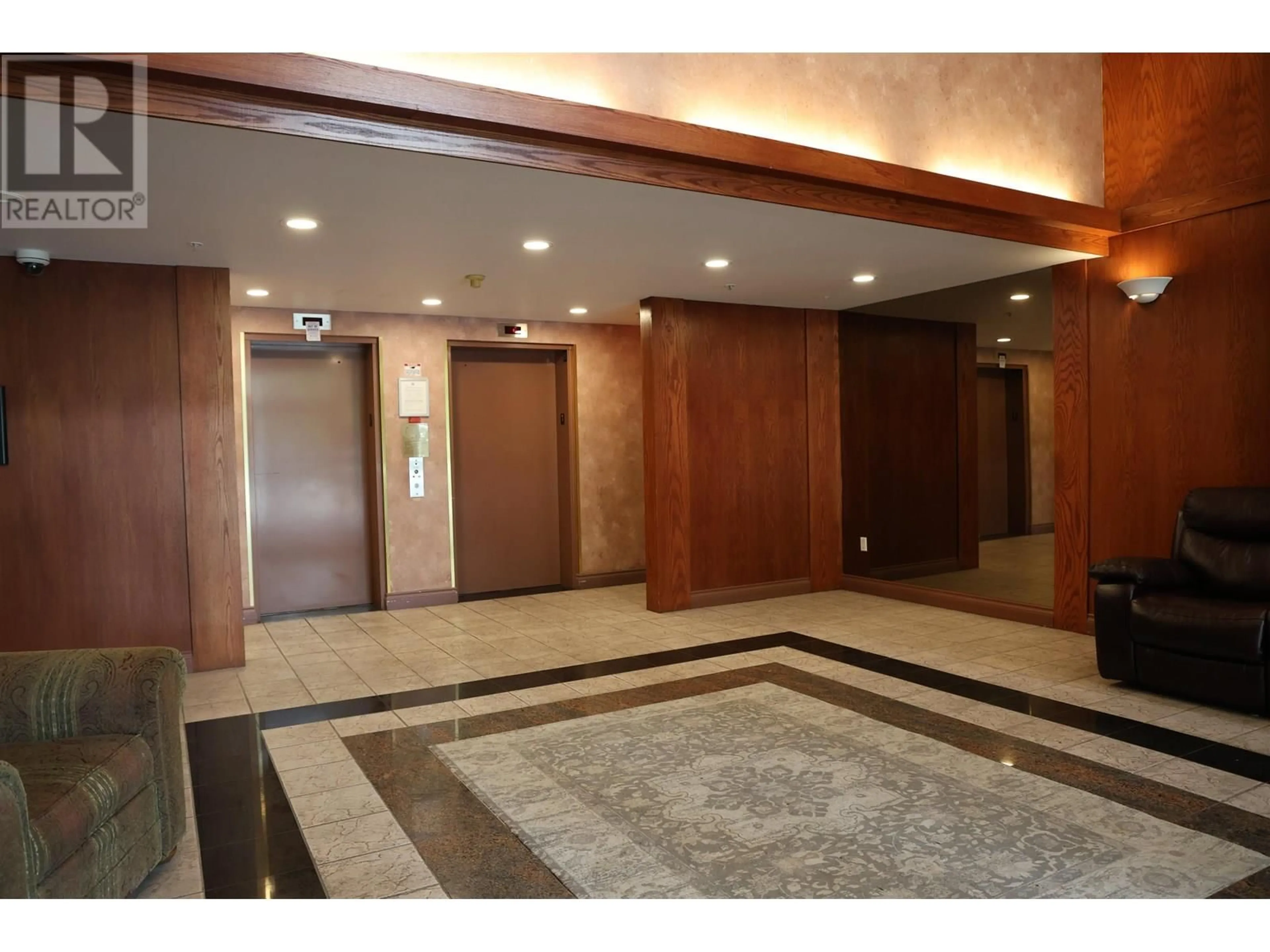 Indoor foyer for 802 - 8238 SABA ROAD, Richmond British Columbia V6Y4C7
