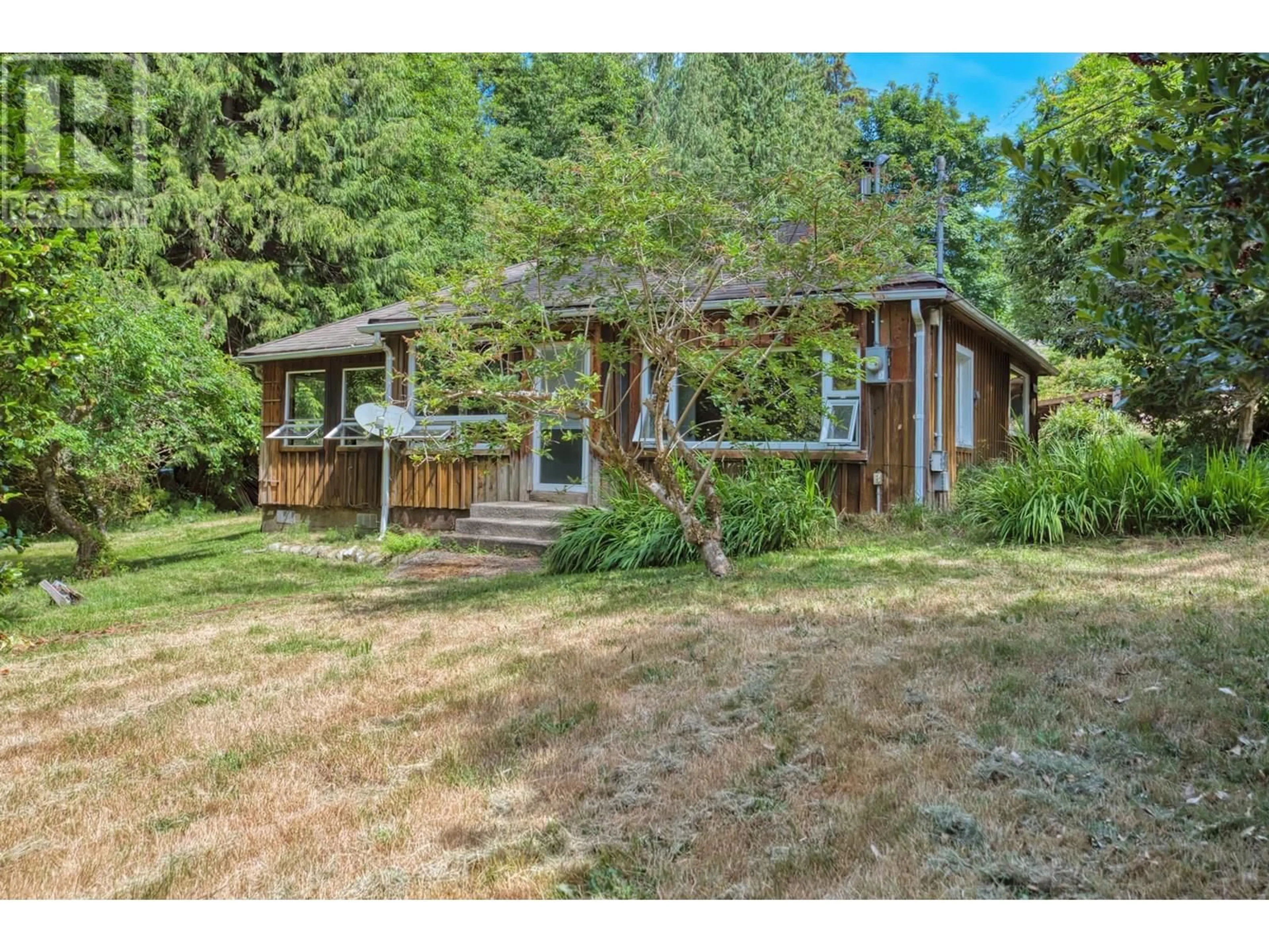 Unknown for 8200 REDROOFFS ROAD, Halfmoon Bay British Columbia V7Z1E2