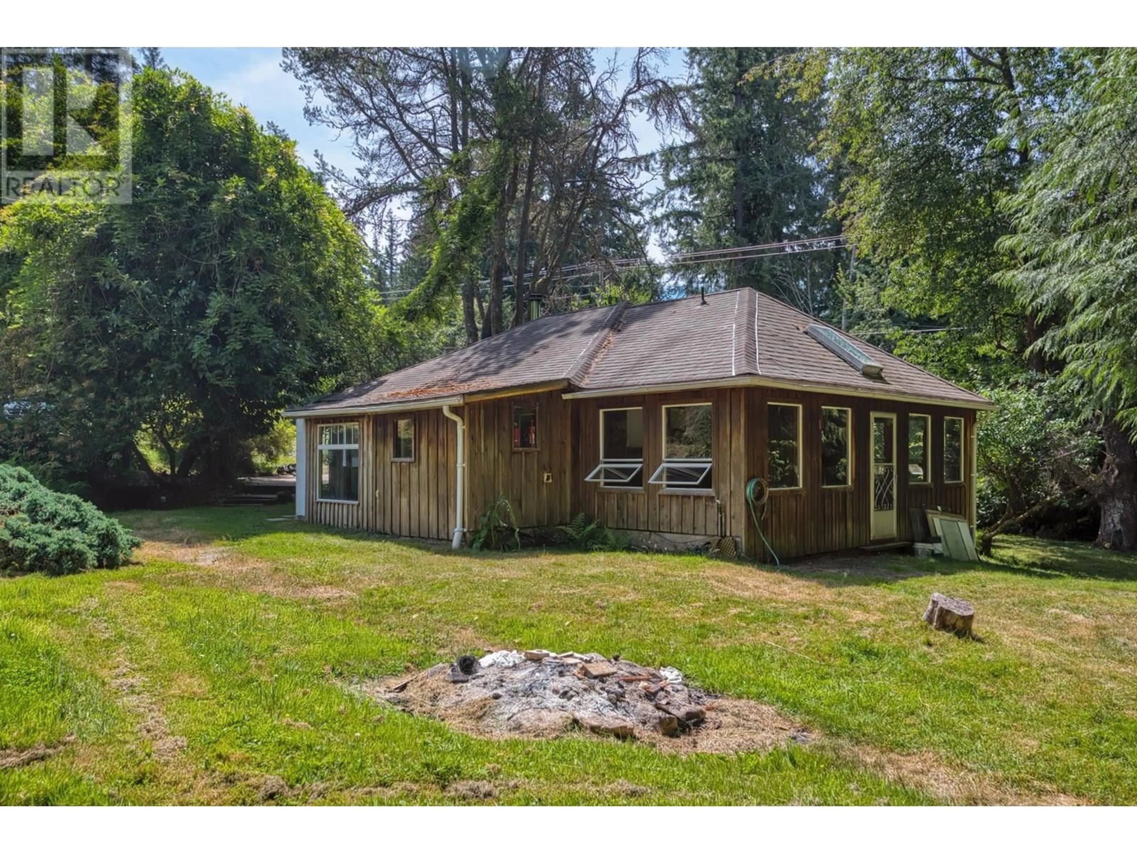 Shed for 8200 REDROOFFS ROAD, Halfmoon Bay British Columbia V7Z1E2