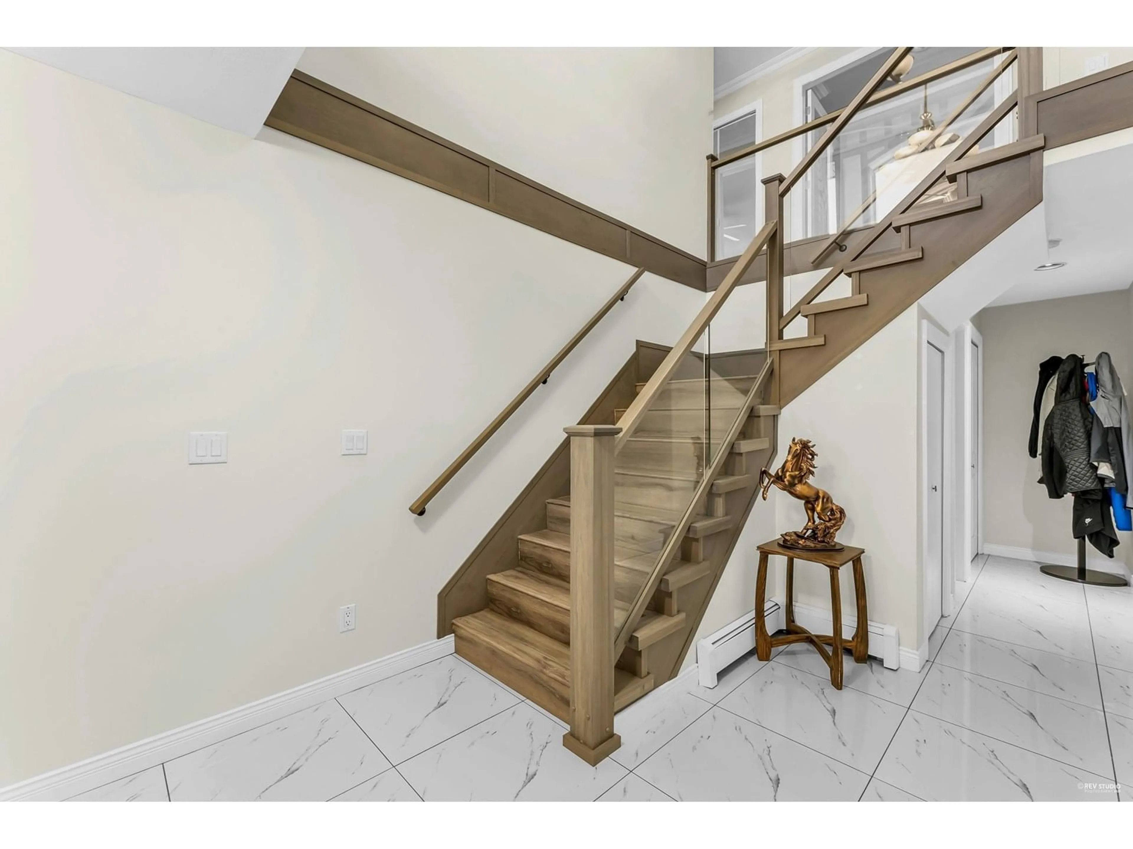 Stairs for 8036 133A, Surrey British Columbia V3W4R5