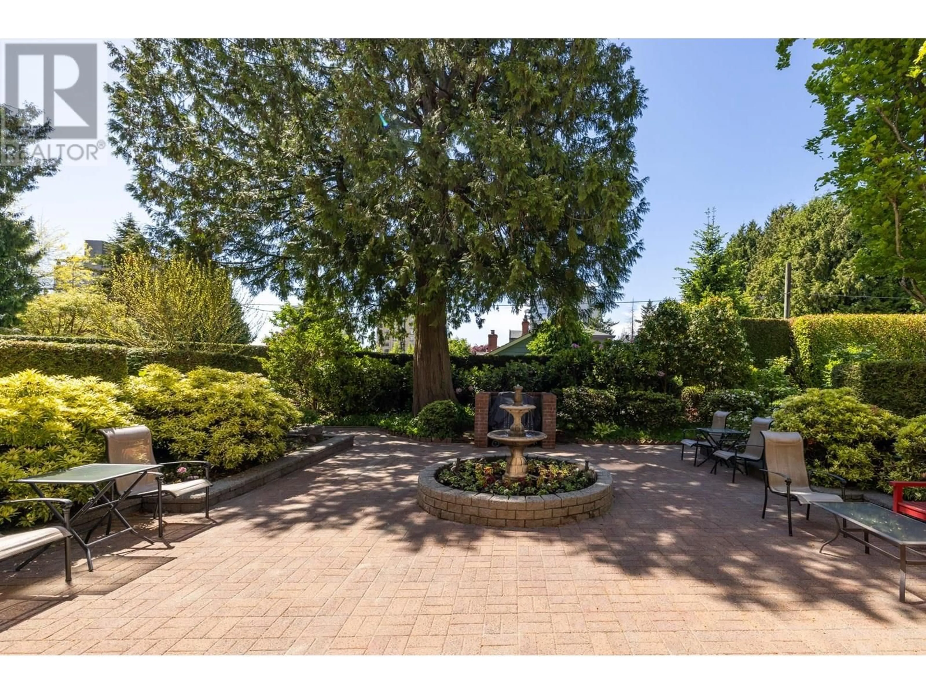 Patio, unknown for 104 - 843 22ND STREET, West Vancouver British Columbia V7V4C1