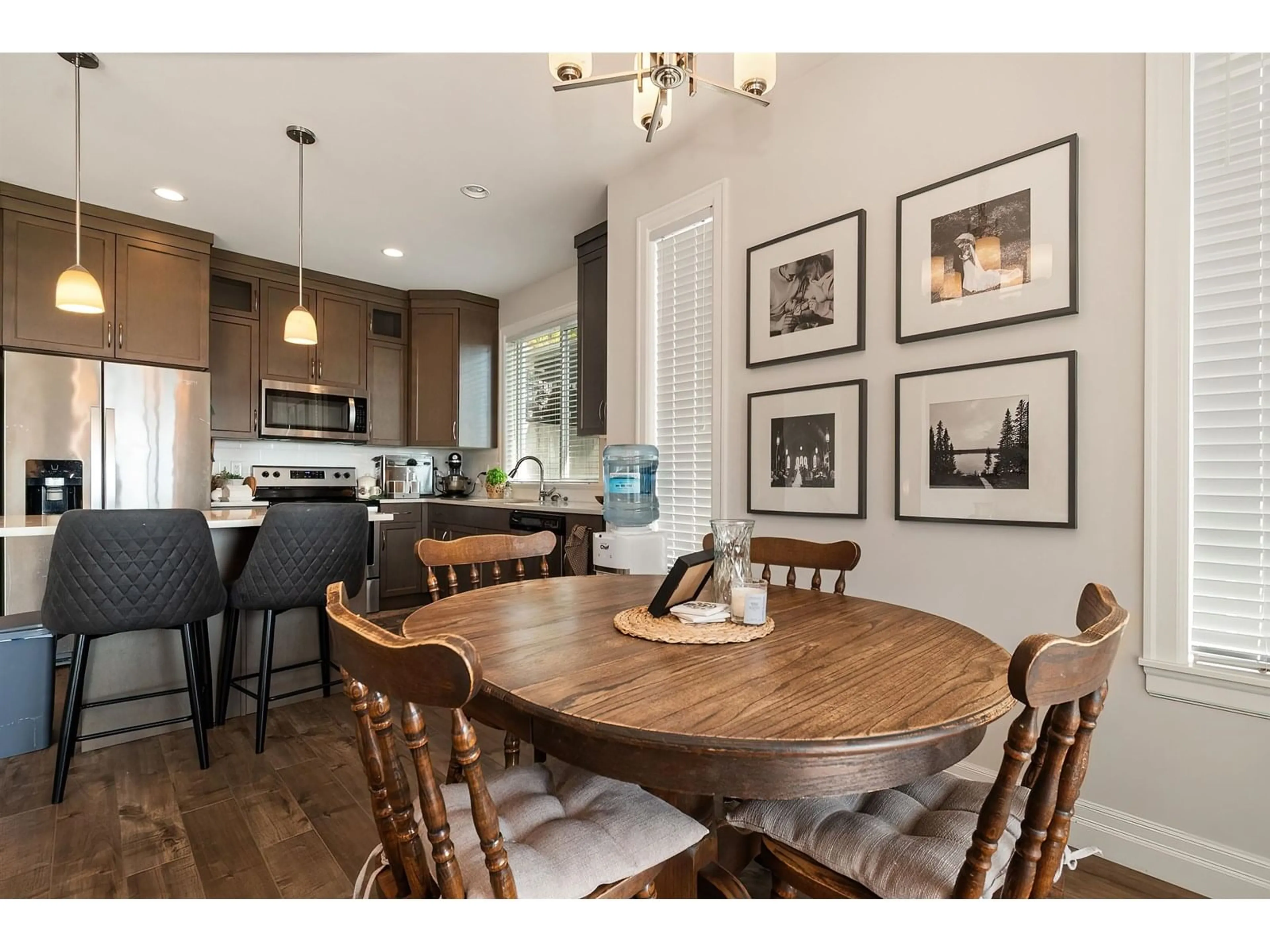 Open concept kitchen, wood/laminate floor for 137 - 6026 LINDEMAN STREET, Chilliwack British Columbia V2R0W1
