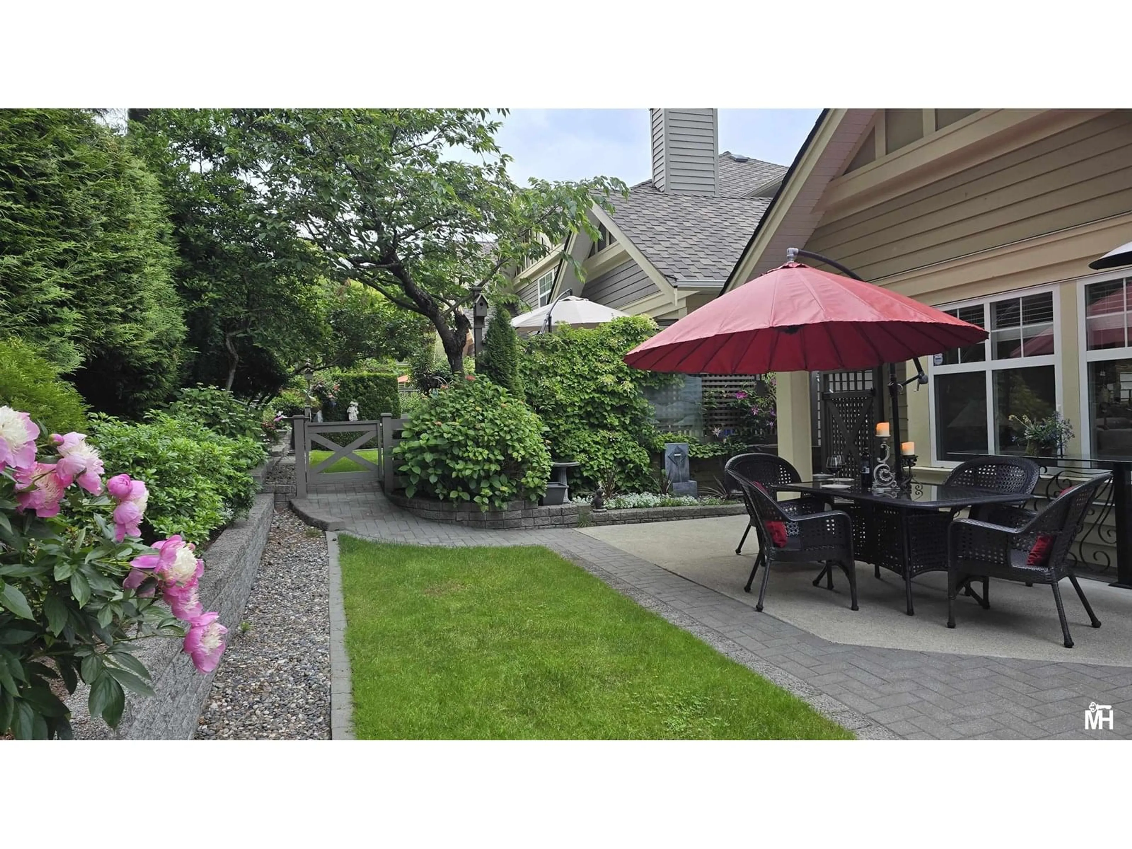 Patio, street for 74 - 15500 ROSEMARY HEIGHTS, Surrey British Columbia V3S0K1