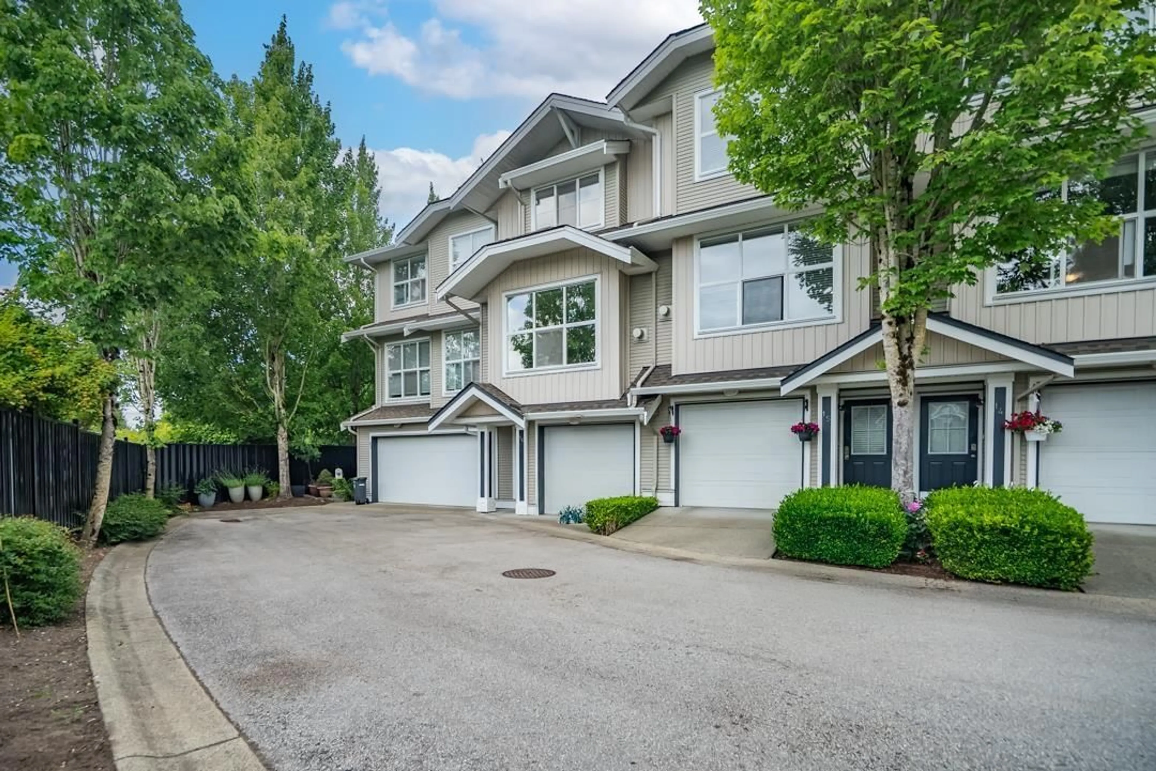 Unknown for 16 - 20460 66, Langley British Columbia V2Y3B6