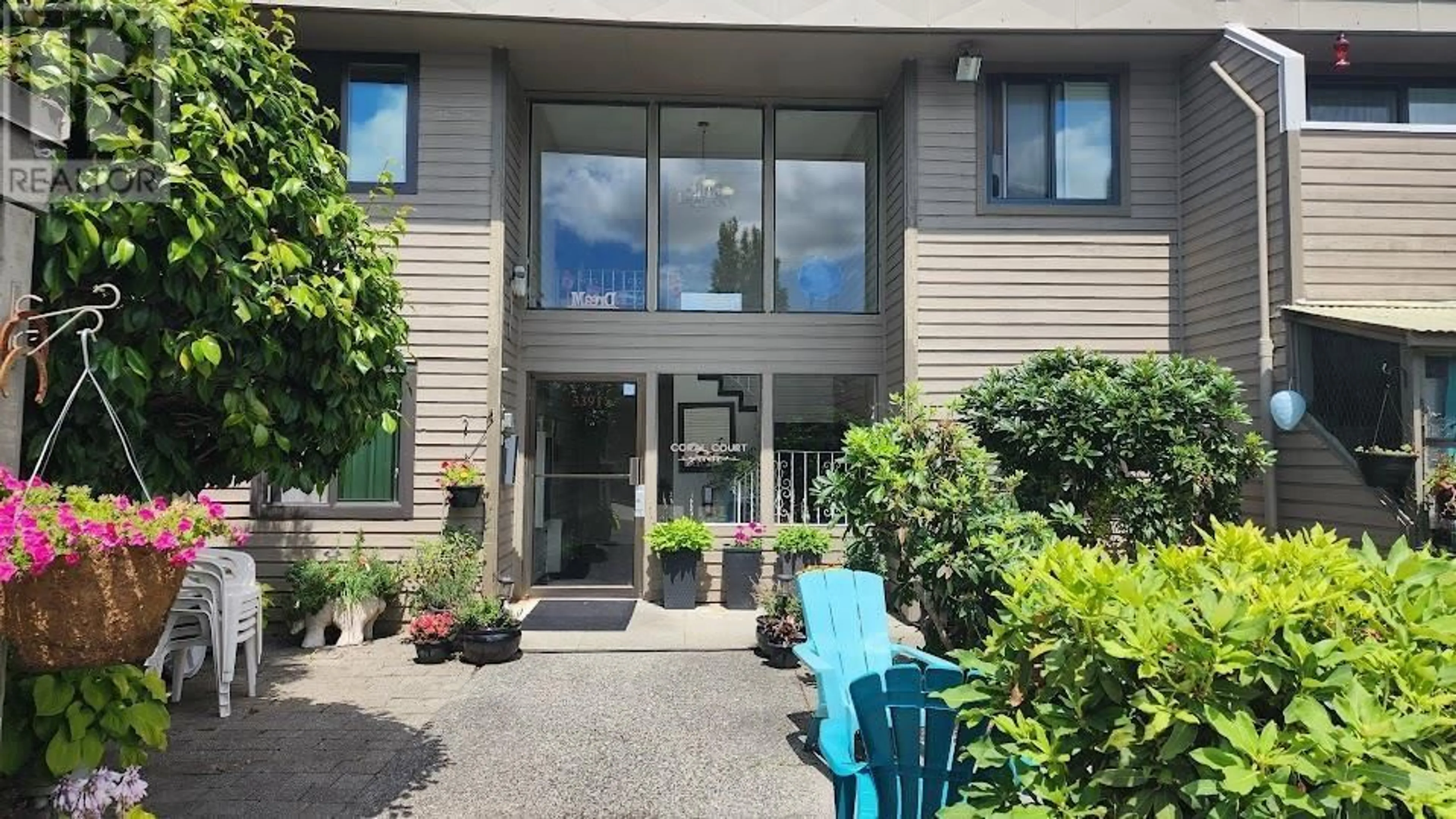 Unknown for 204 - 3391 SPRINGFIELD DRIVE, Richmond British Columbia V7E1Y9