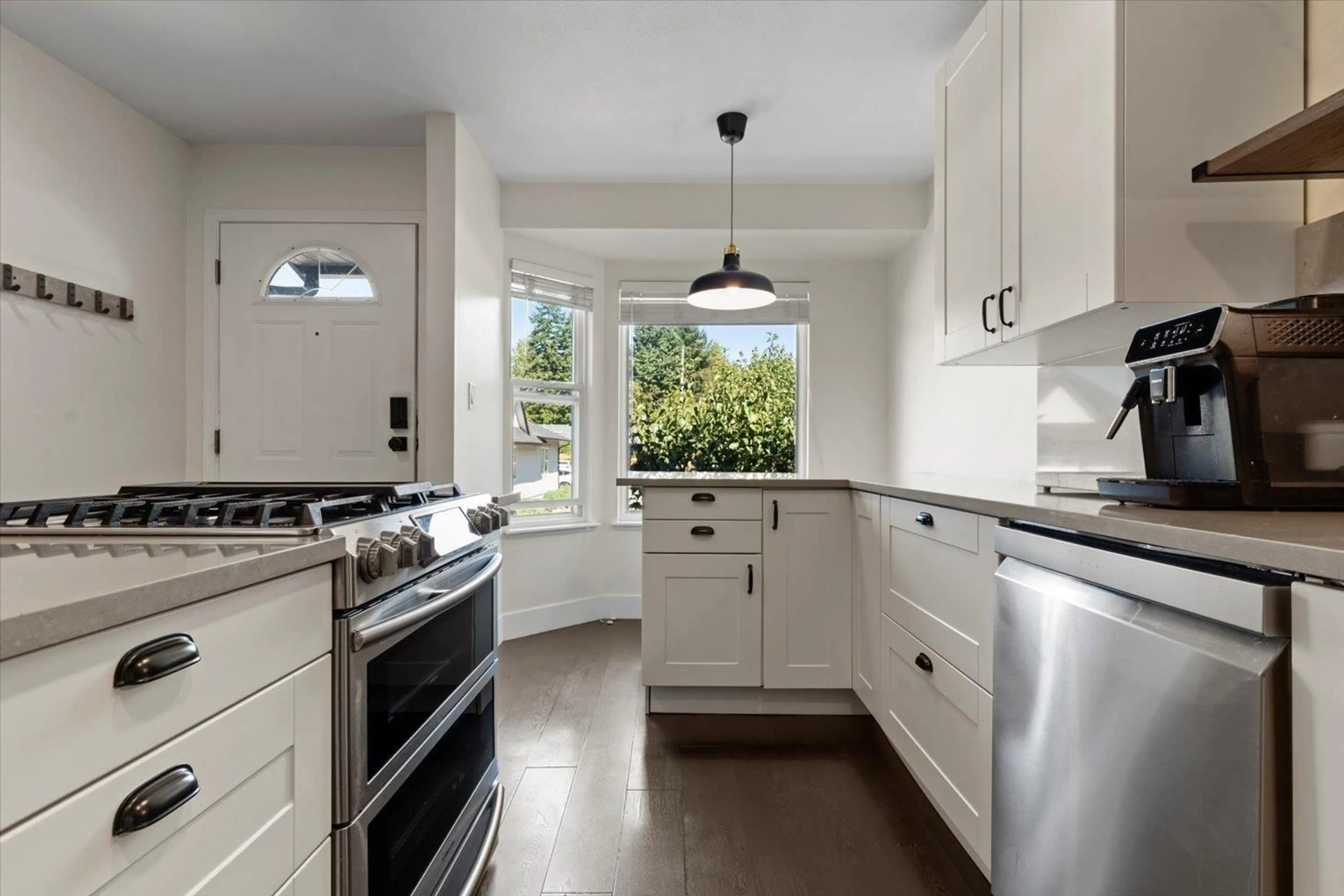 Open concept kitchen, ceramic/tile floor for 67 - 34332 MACLURE, Abbotsford British Columbia V2S7S8