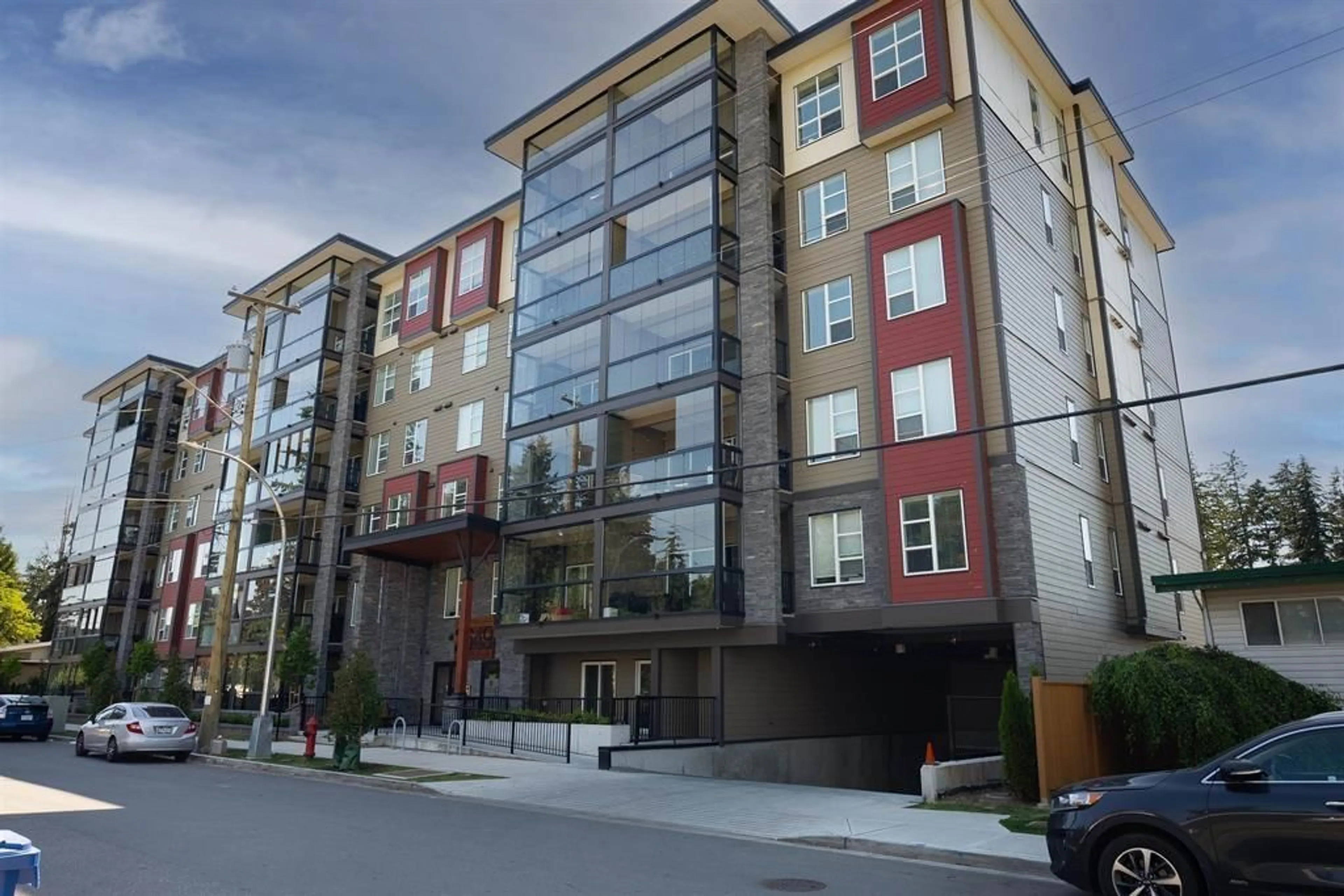 Patio, building for 312 - 2649 JAMES, Abbotsford British Columbia V2T3L6